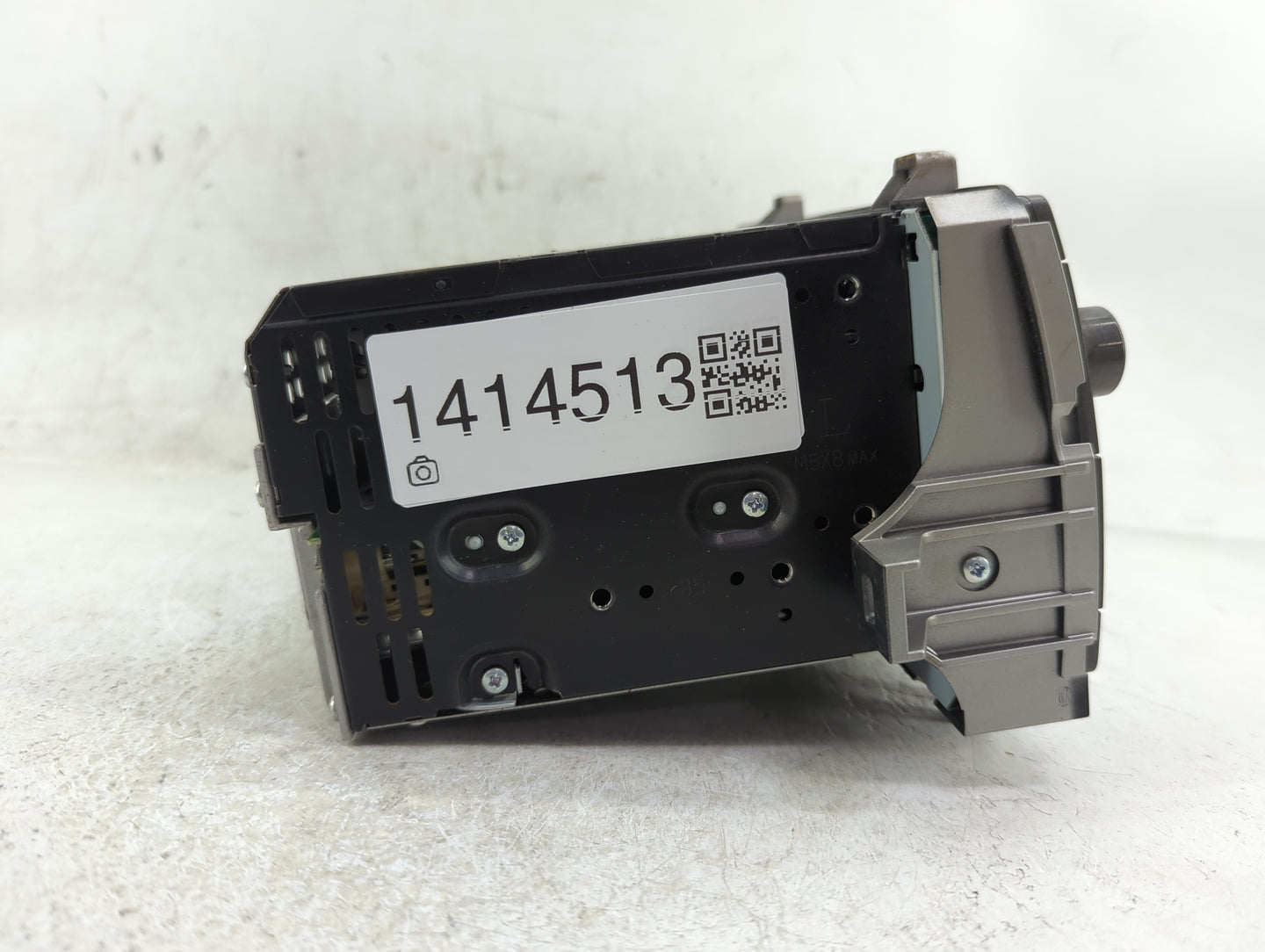 2009-2010 Toyota Matrix Radio AM FM Cd Player Receiver Replacement P/N:86120-02710 Fits Fits 2009 2010 OEM Used Auto Parts -