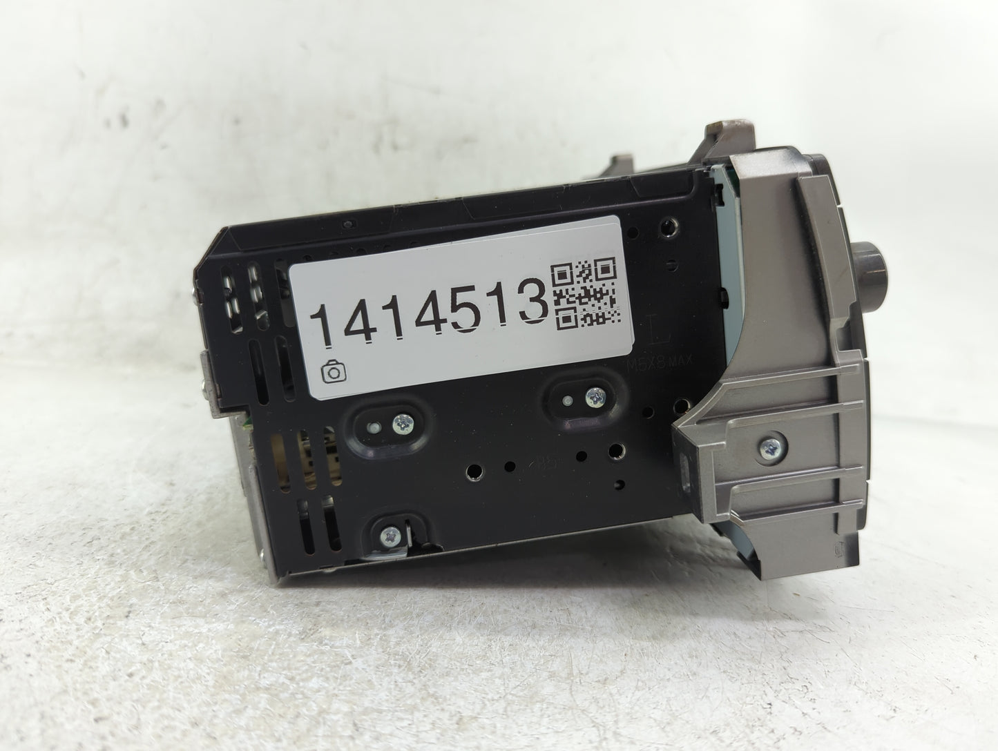2009-2010 Toyota Matrix Radio AM FM Cd Player Receiver Replacement P/N:86120-02710 Fits Fits 2009 2010 OEM Used Auto Parts -