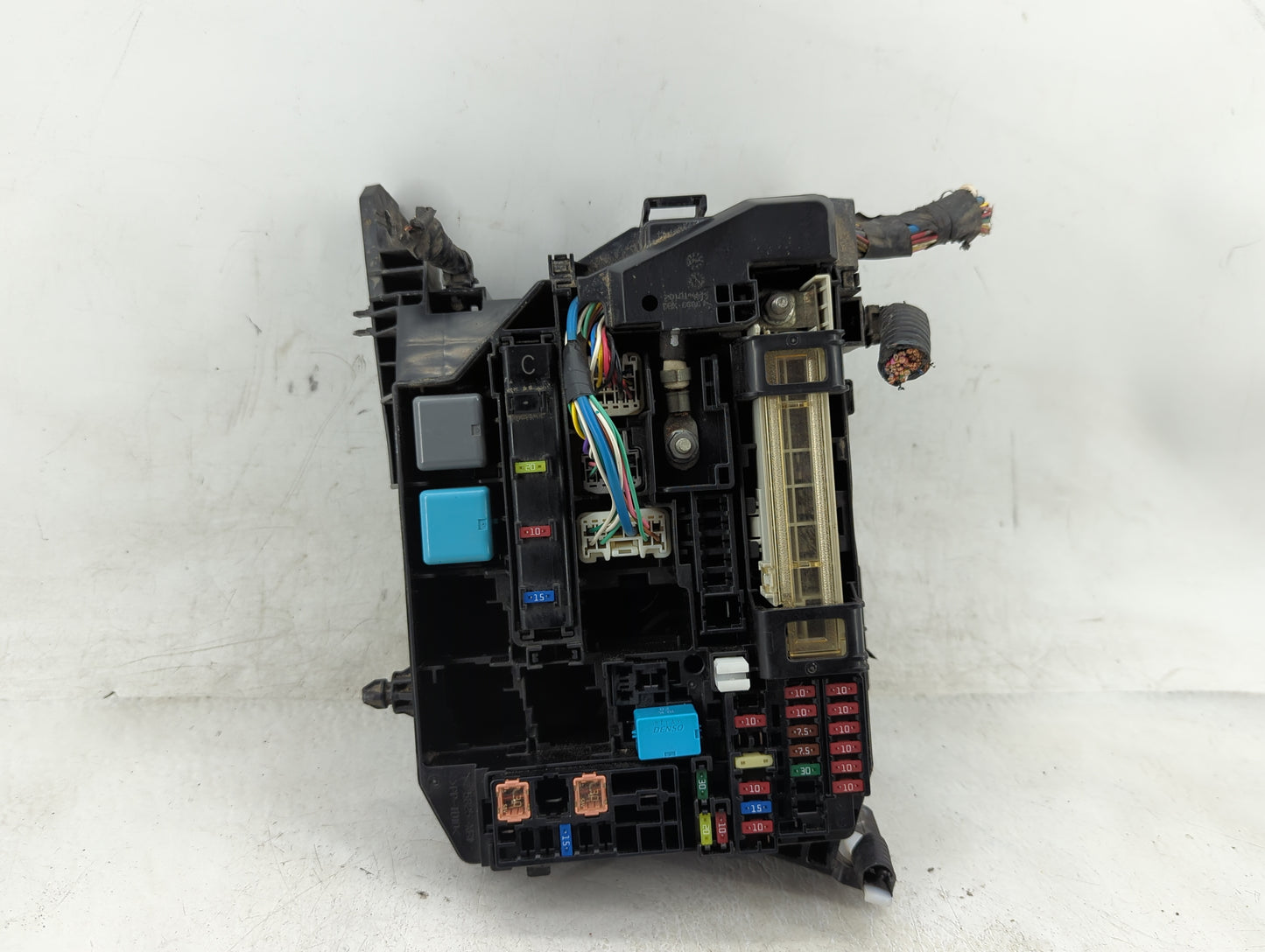 2009-2014 Toyota Matrix Fusebox Fuse Box Panel Relay Module P/N:82662-02270 Fits Fits 2009 2010 2011 2012 2013 2014 OEM Used