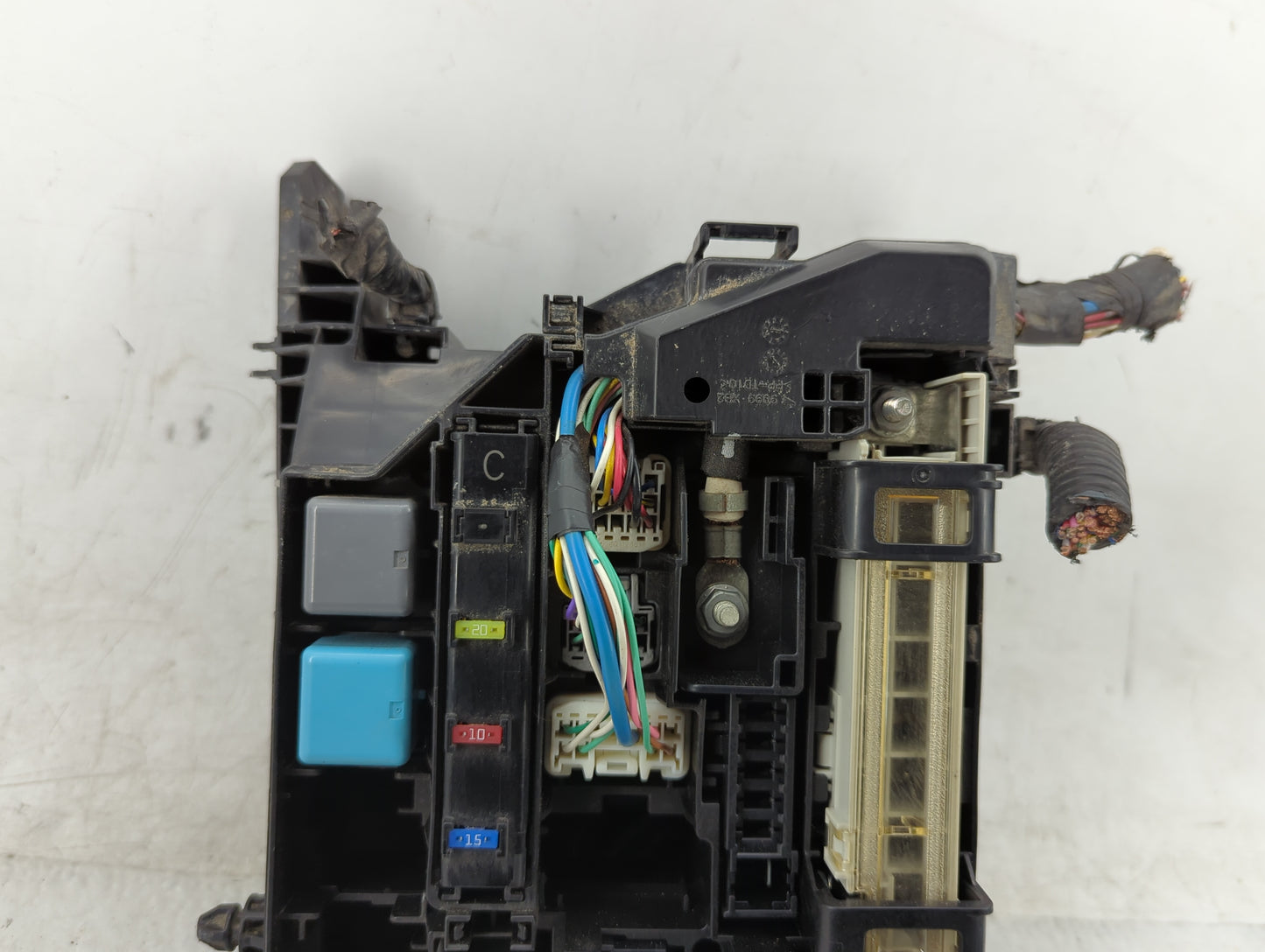 2009-2014 Toyota Matrix Fusebox Fuse Box Panel Relay Module P/N:82662-02270 Fits Fits 2009 2010 2011 2012 2013 2014 OEM Used