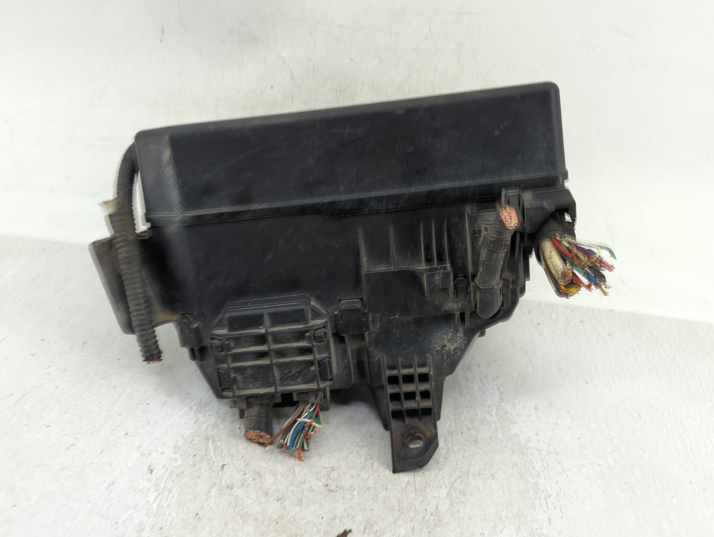 2009-2014 Toyota Matrix Fusebox Fuse Box Panel Relay Module Fits Fits 2009 2010 2011 2012 2013 2014 OEM Used Auto Parts - Oe