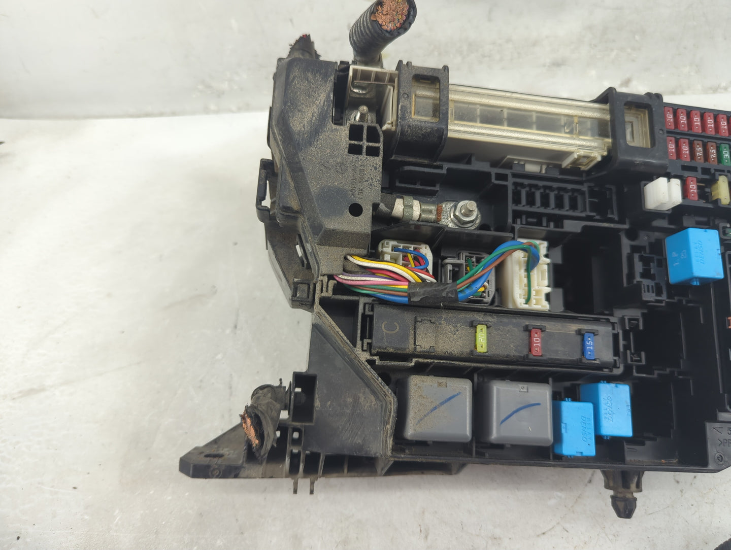 2009-2014 Toyota Matrix Fusebox Fuse Box Panel Relay Module P/N:82662-02270 Fits Fits 2009 2010 2011 2012 2013 2014 OEM Used