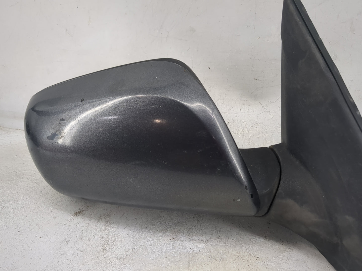 2009-2013 Toyota Matrix Passenger Side View Mirror - Right Door Mirror OEM Used - Oemusedautoparts1.com