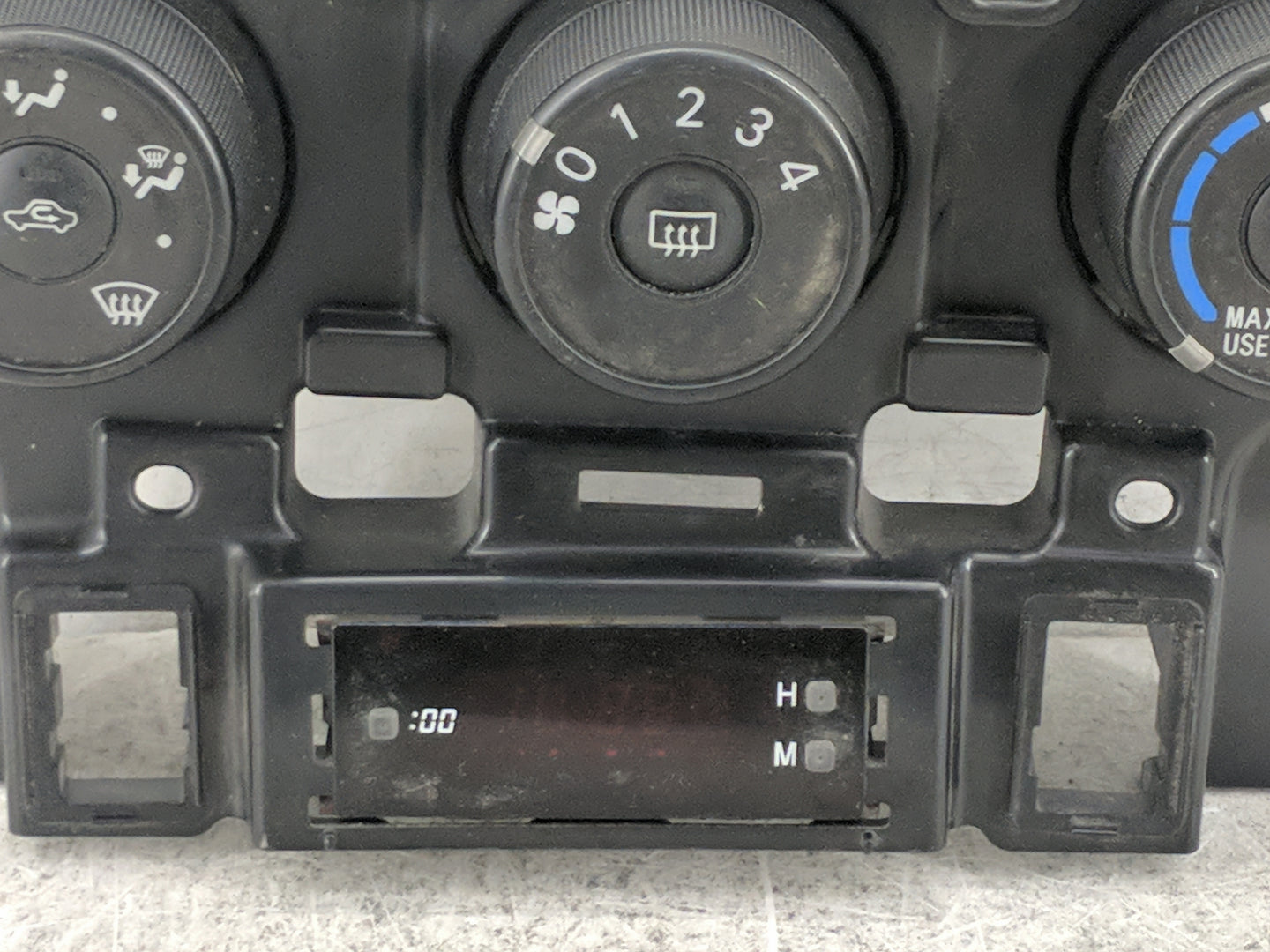 2009-2010 Toyota Matrix Climate Control Module Temperature AC/Heater Replacement P/N:55903 75D403 Fits Fits 2009 2010 OEM Us