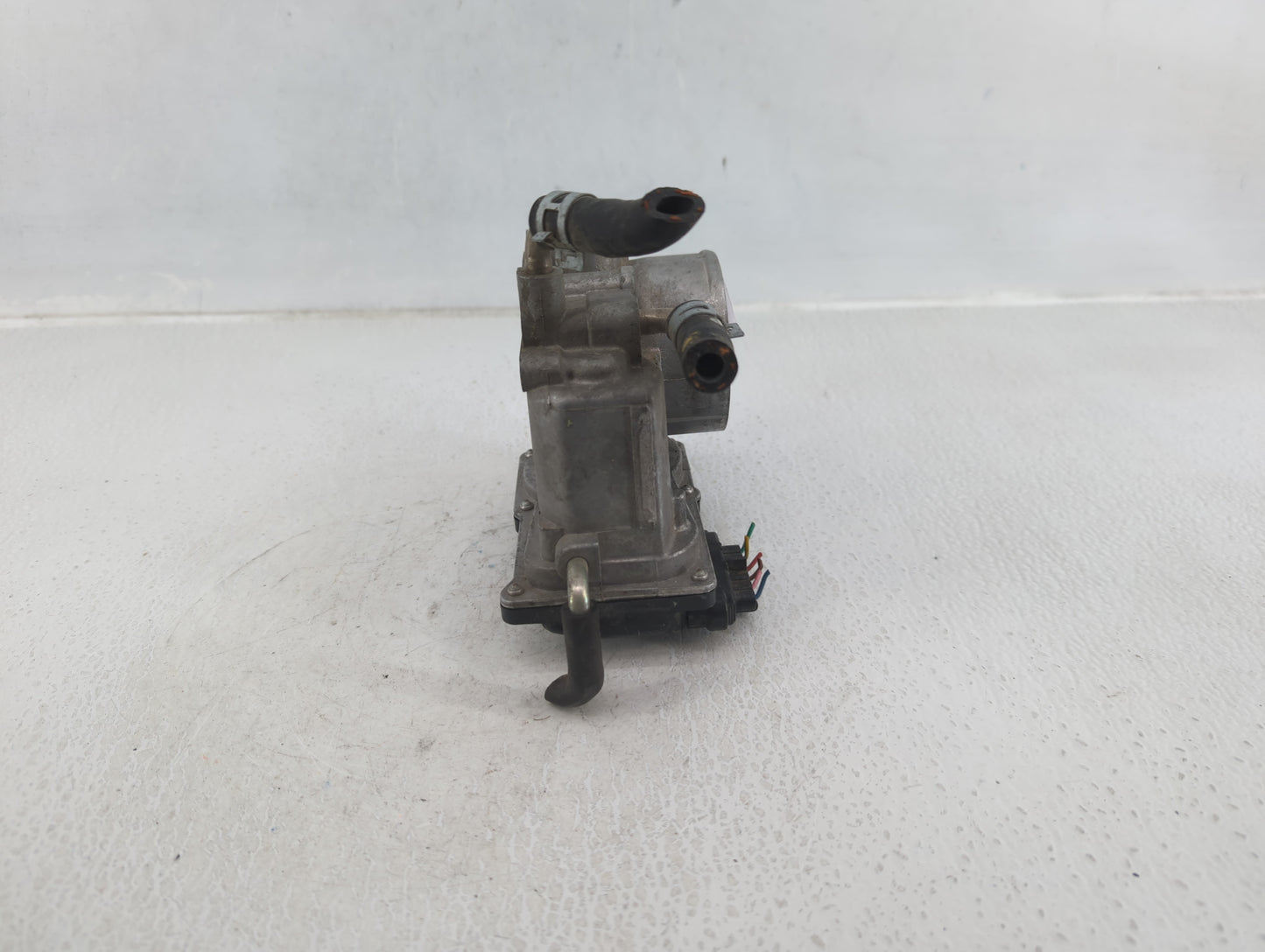 2009-2013 Toyota Matrix Throttle Body P/N:22030-0H030 Fits Fits 2006 2007 2008 2009 2010 2011 2012 2013 2014 2015 OEM Used A