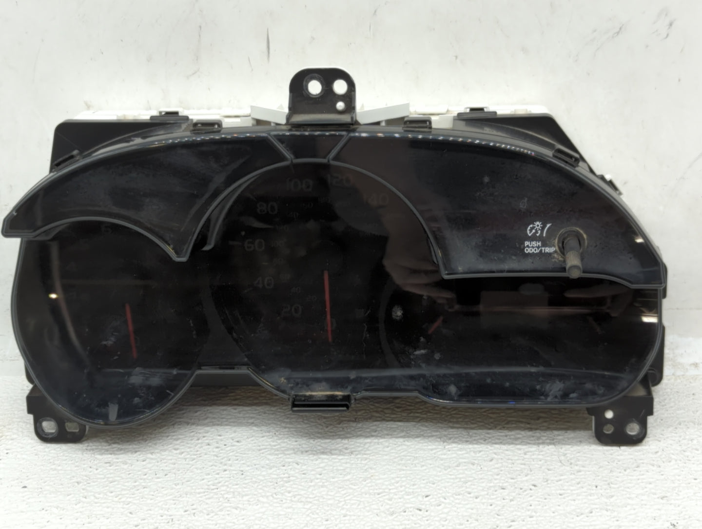 2009-2010 Toyota Matrix Instrument Cluster Speedometer Gauges P/N:TN257440-2042 83800-02000-00 Fits Fits 2009 2010 OEM Used 