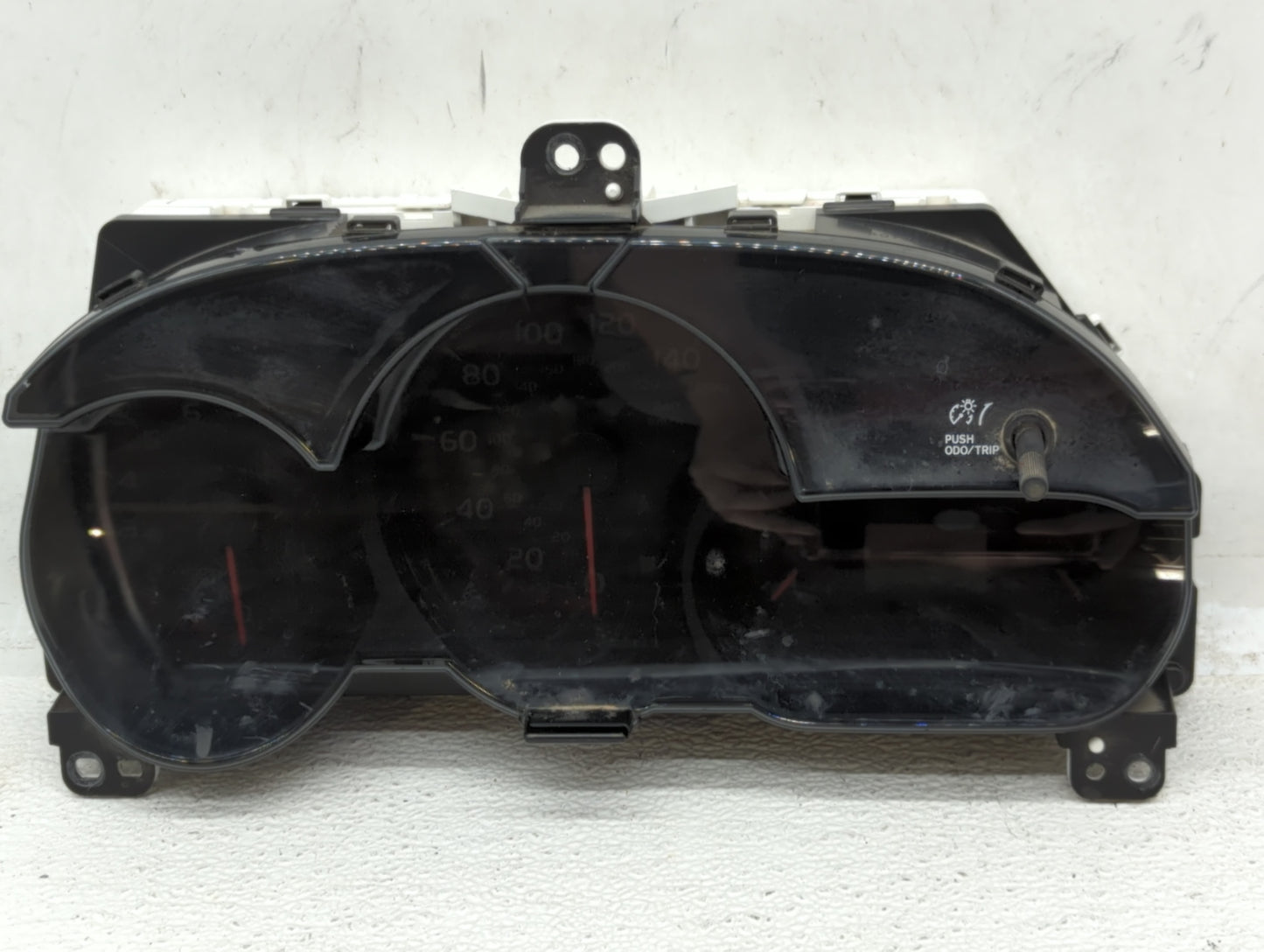 2009-2010 Toyota Matrix Instrument Cluster Speedometer Gauges P/N:TN257440-2042 83800-02000-00 Fits Fits 2009 2010 OEM Used 