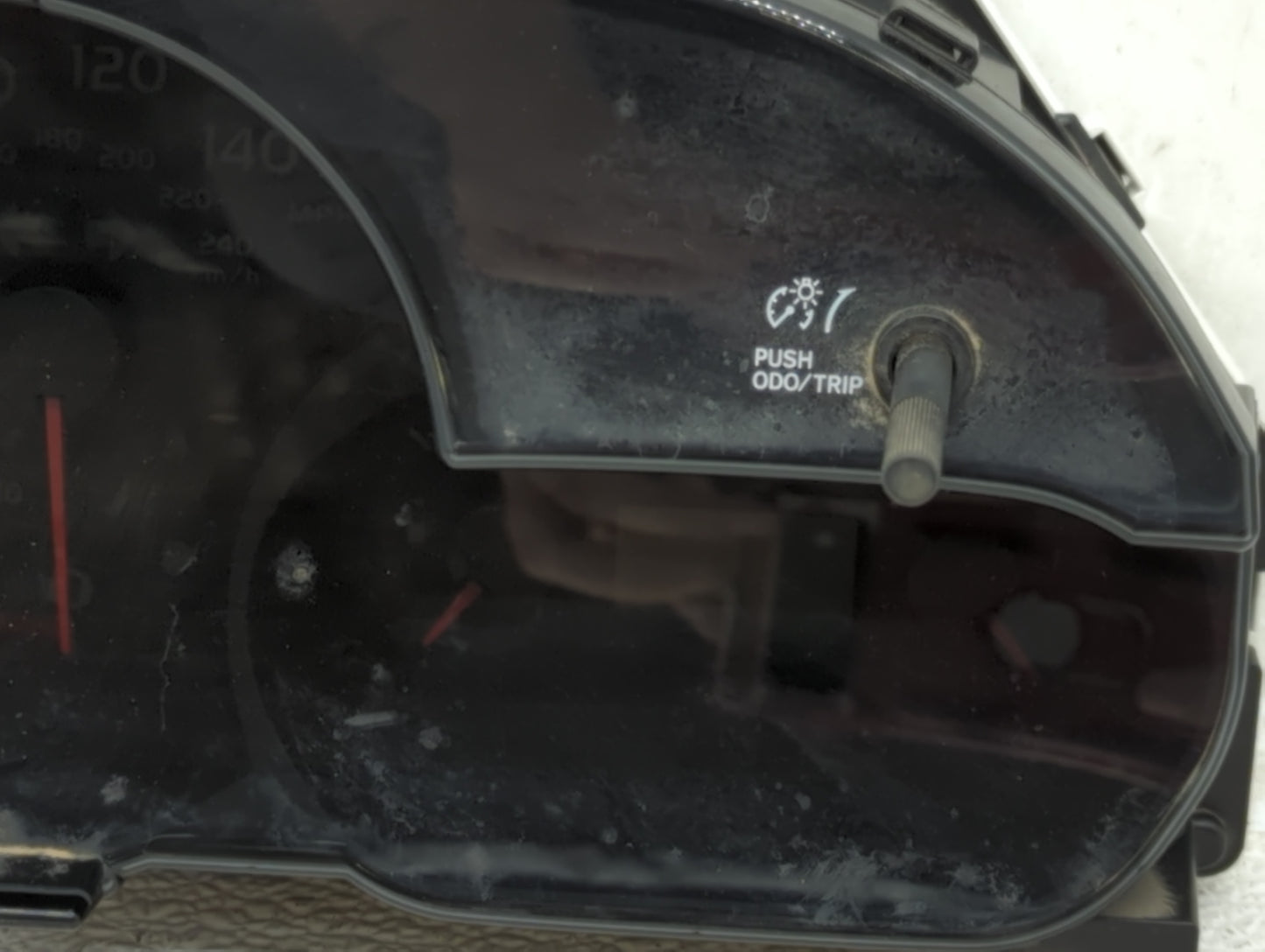 2009-2010 Toyota Matrix Instrument Cluster Speedometer Gauges P/N:TN257440-2042 83800-02000-00 Fits Fits 2009 2010 OEM Used 