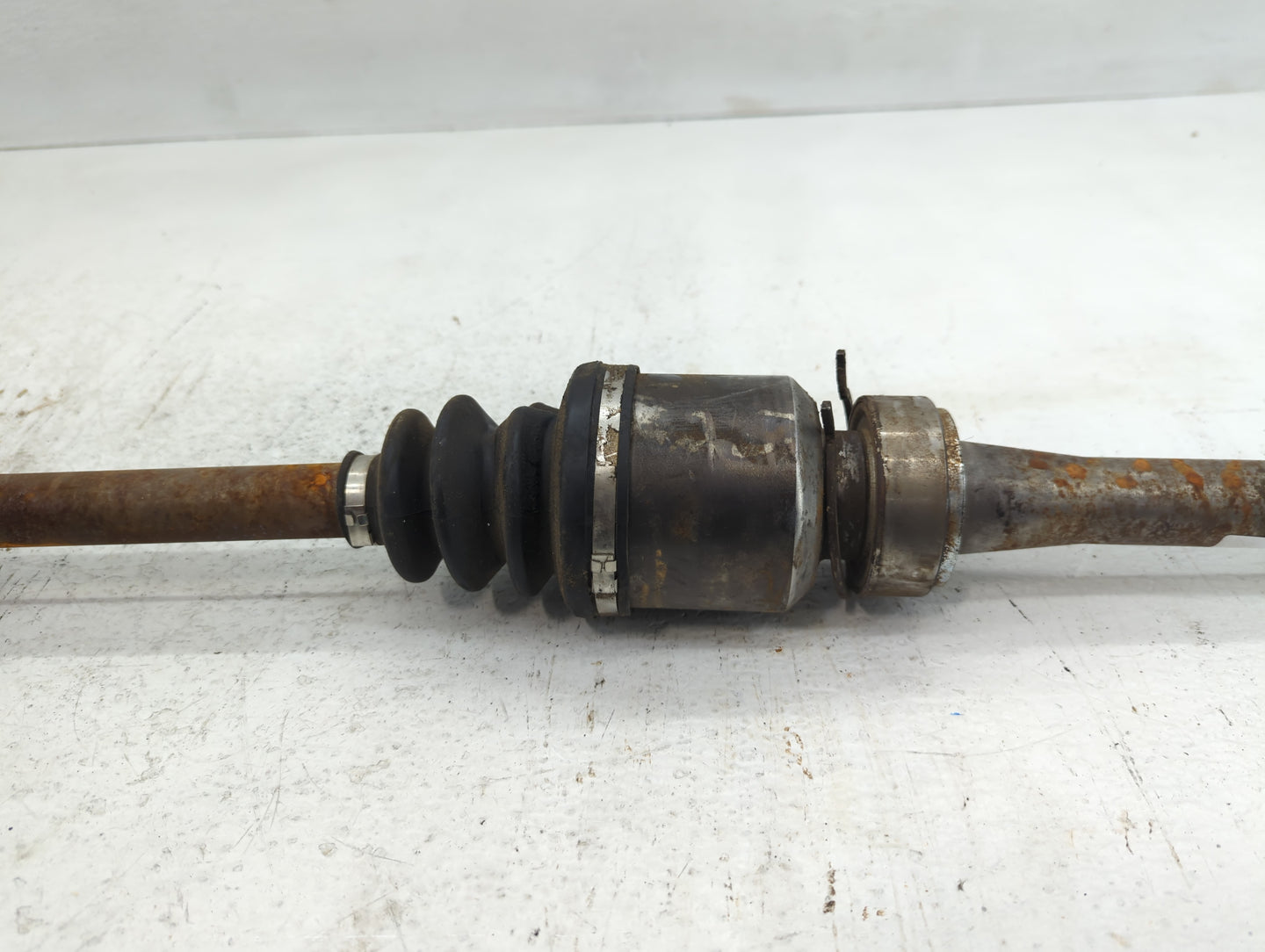 2009-2013 Toyota Matrix Axle Shaft Front Driver Cv C/v - Oemusedautoparts1.com