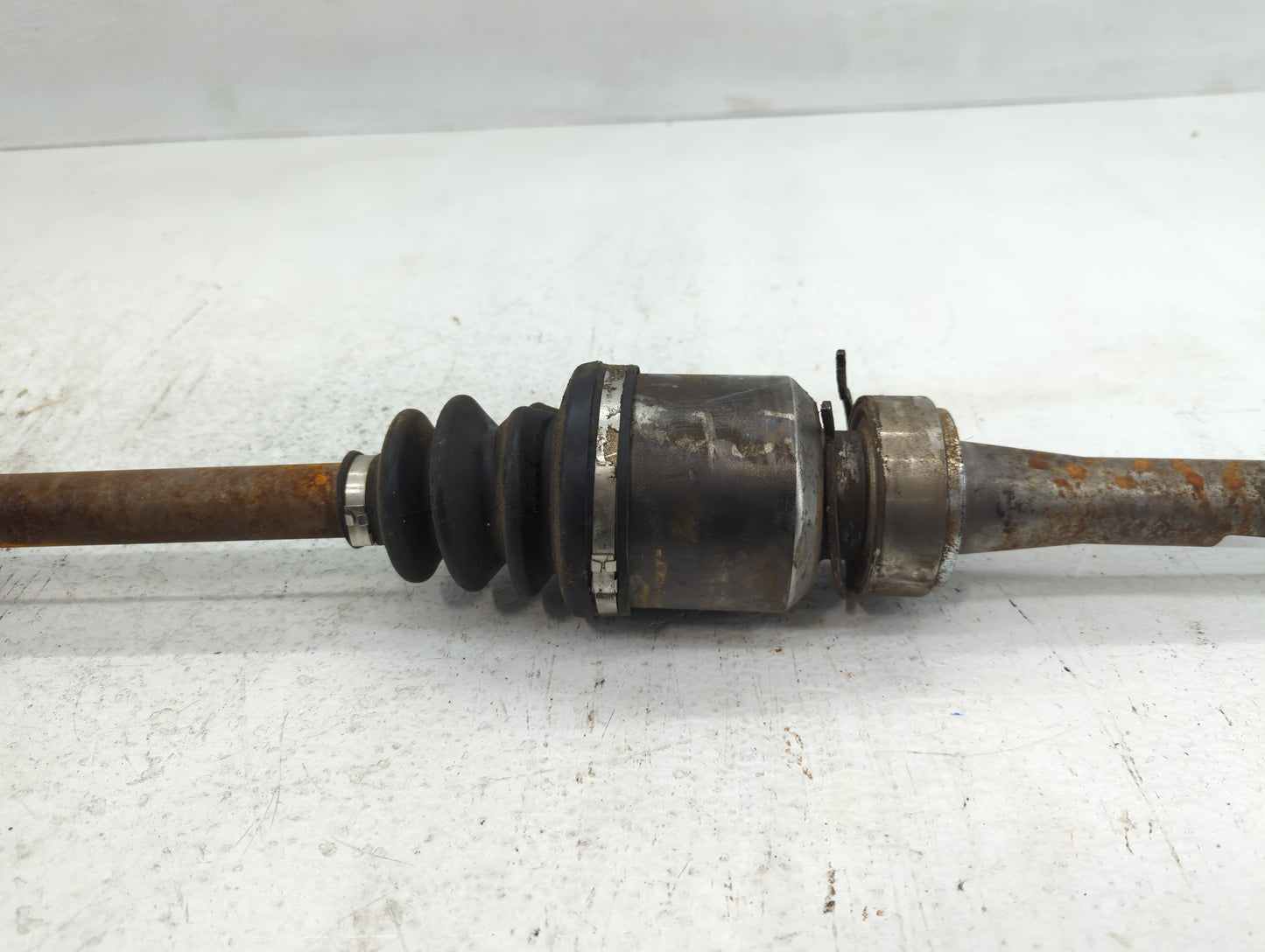 2009-2013 Toyota Matrix Axle Shaft Front Driver Cv C/v - Oemusedautoparts1.com