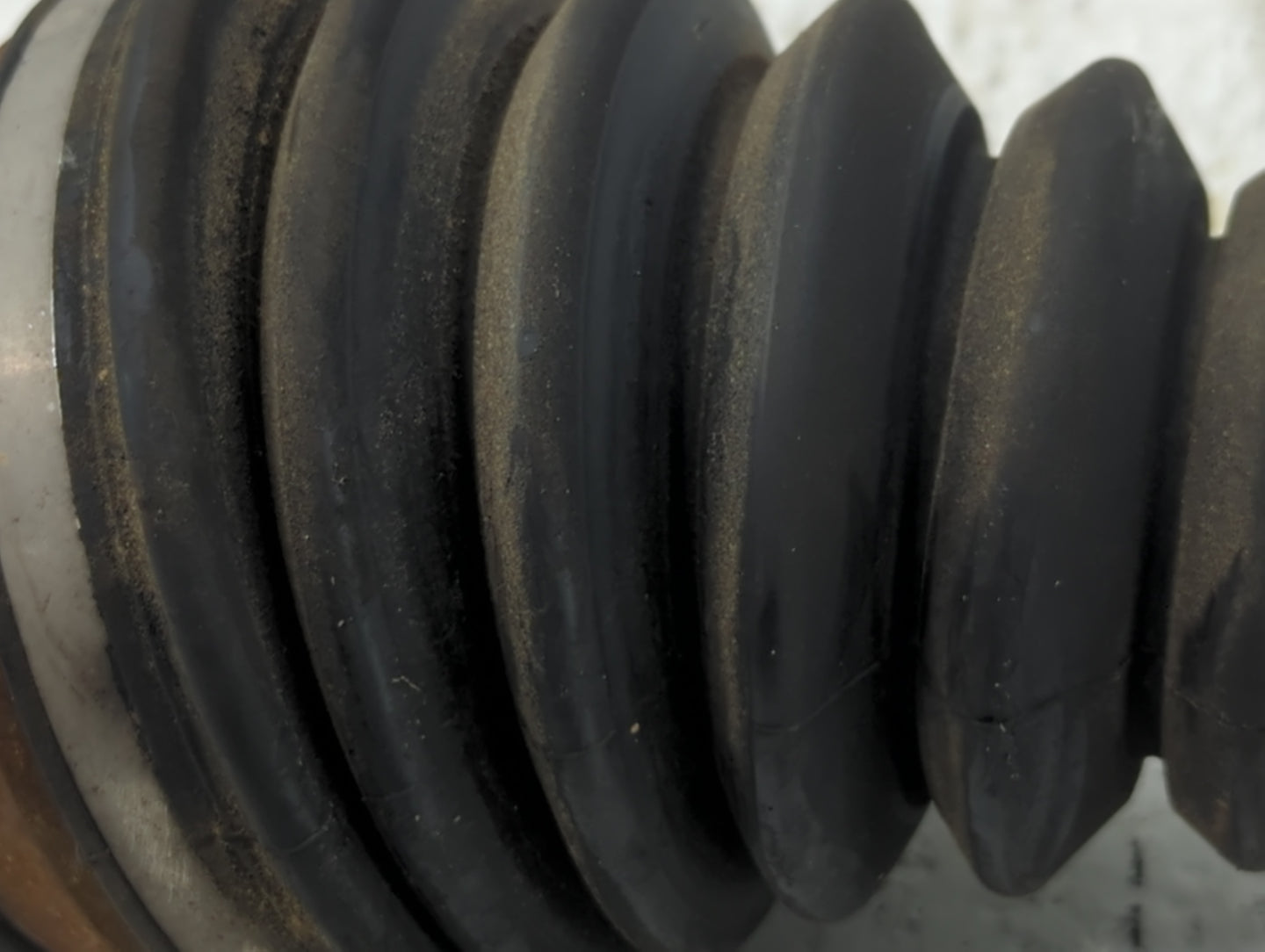 2009-2013 Toyota Matrix Axle Shaft Front Driver Cv C/v - Oemusedautoparts1.com