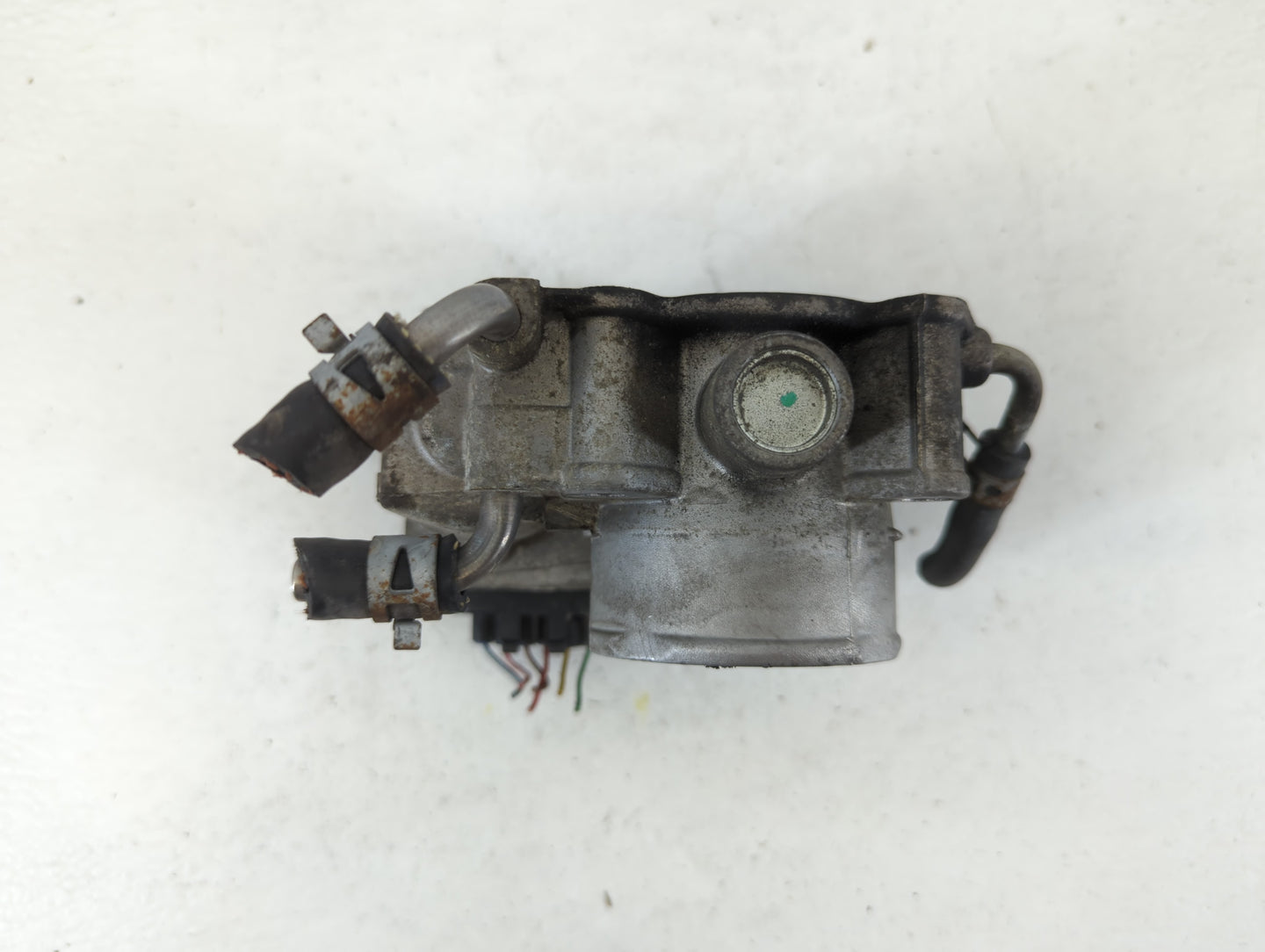 2009-2013 Toyota Matrix Throttle Body P/N:22030-0H030 Fits Fits 2006 2007 2008 2009 2010 2011 2012 2013 2014 2015 OEM Used A
