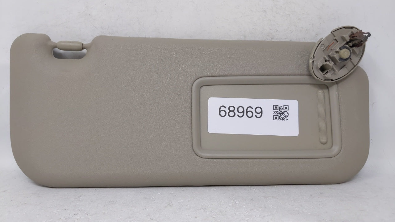 2009 Toyota Matrix Sun Visor Shade Replacement Passenger Right Mirror Fits OEM Used Auto Parts - Oemusedautoparts1.com
