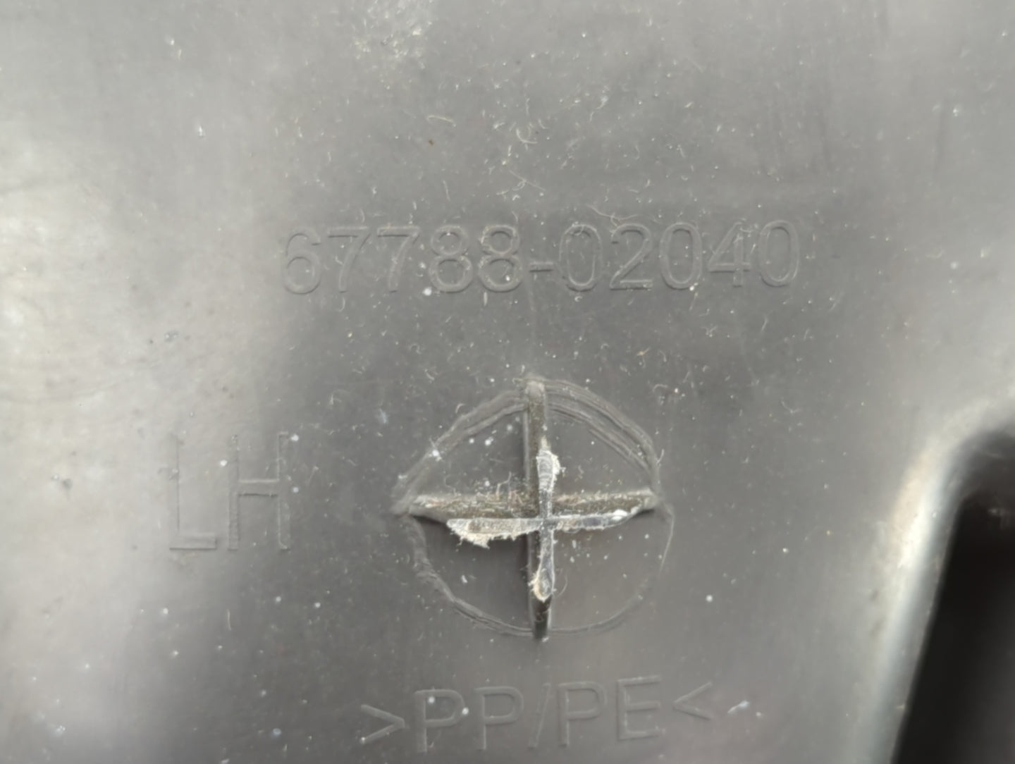 2009 Toyota Matrix Front Left Driver Interior Door Panel Trim - Oemusedautoparts1.com
