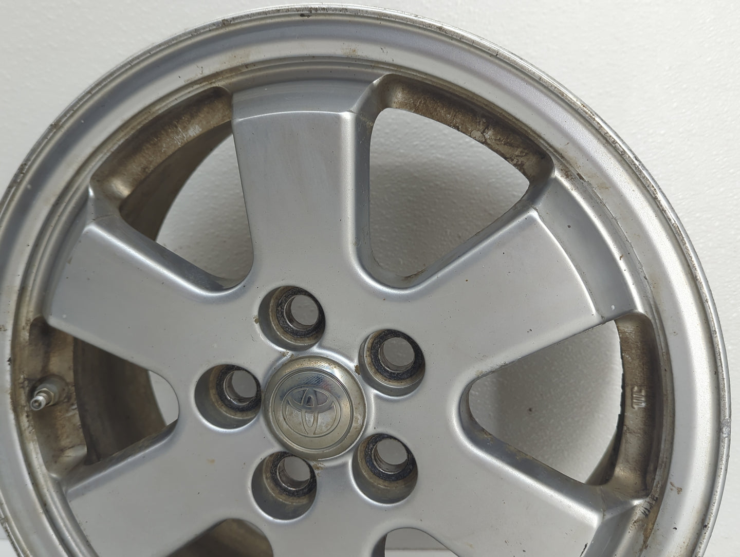 2004-2009 Toyota Prius Oem Wheel Rim 1071569 - Oemusedautoparts1.com