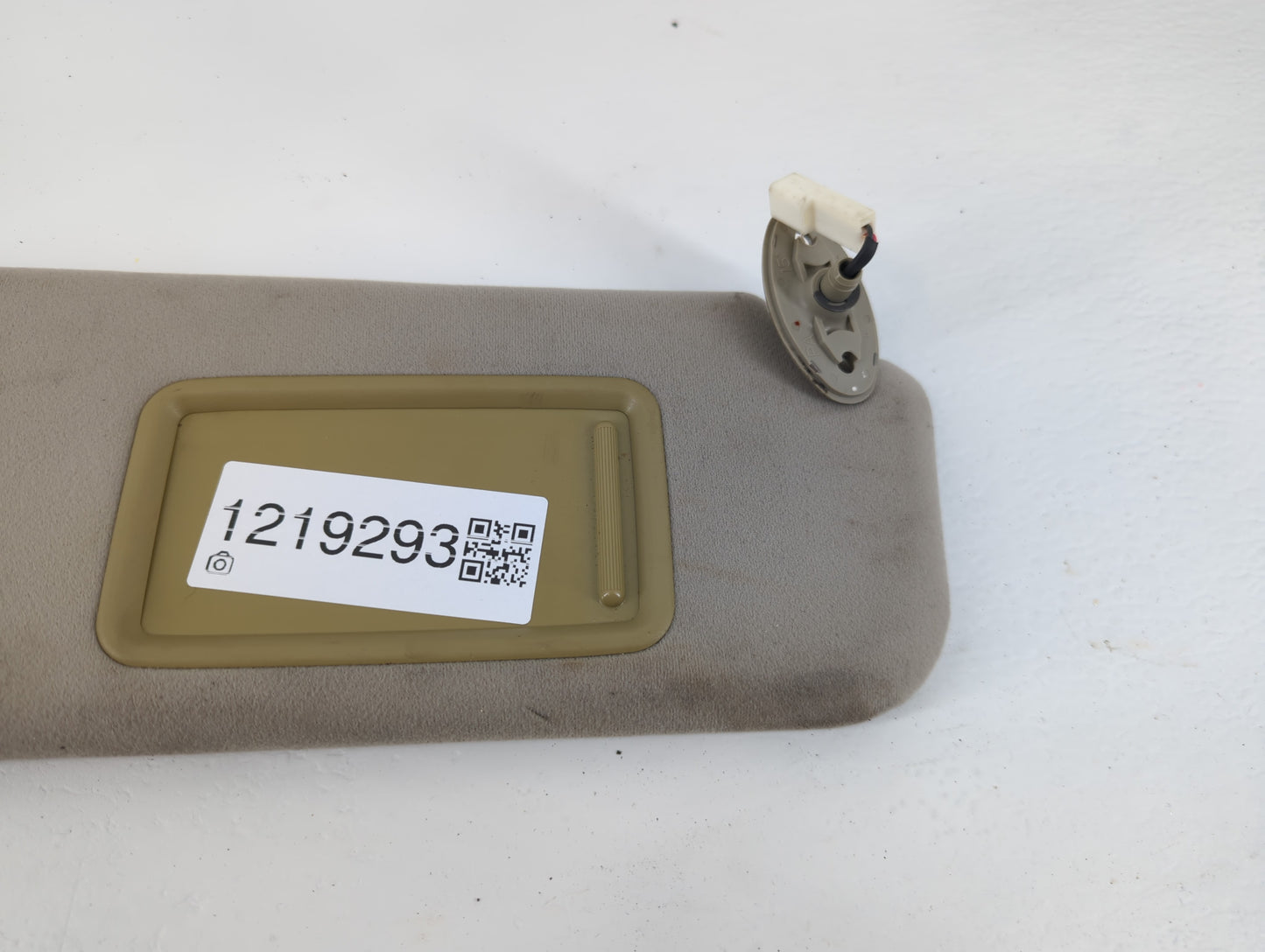 2006-2009 Toyota Prius Sun Visor Shade Replacement Passenger Right Mirror Fits Fits 2006 2007 2008 2009 OEM Used Auto Parts 