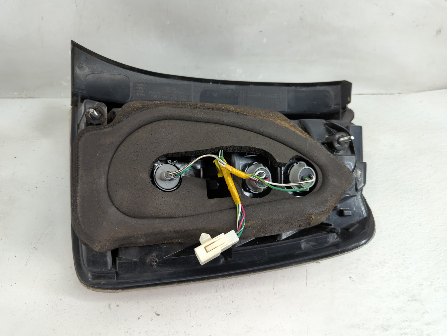 2006-2009 Toyota Prius Tail Light Assembly Driver Left OEM Fits Fits 2006 2007 2008 2009 OEM Used Auto Parts - Oemusedautopa