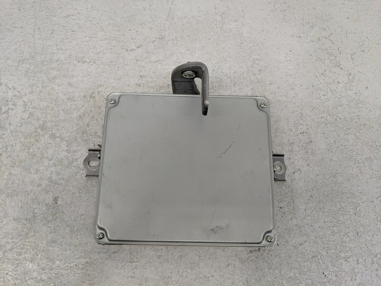2008-2009 Toyota Prius PCM Engine Control Computer ECU ECM PCU OEM P/N:275300-3180 89661-47250 Fits Fits 2008 2009 OEM Used 