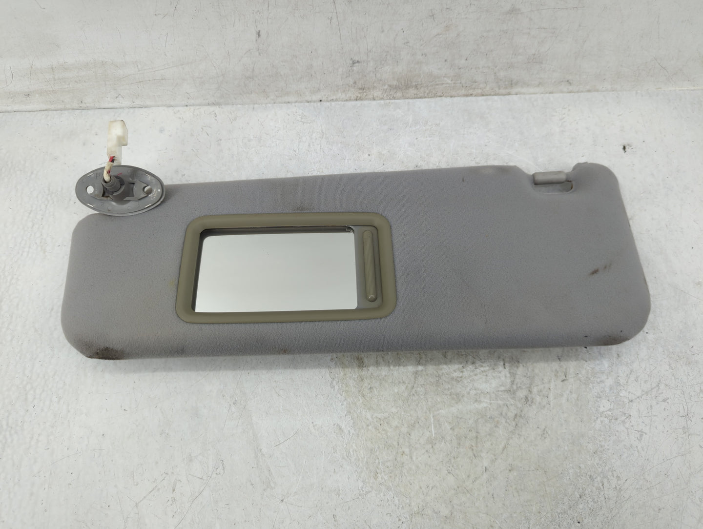 2006-2009 Toyota Prius Sun Visor Shade Replacement Driver Left Mirror Fits Fits 2006 2007 2008 2009 OEM Used Auto Parts - Oe