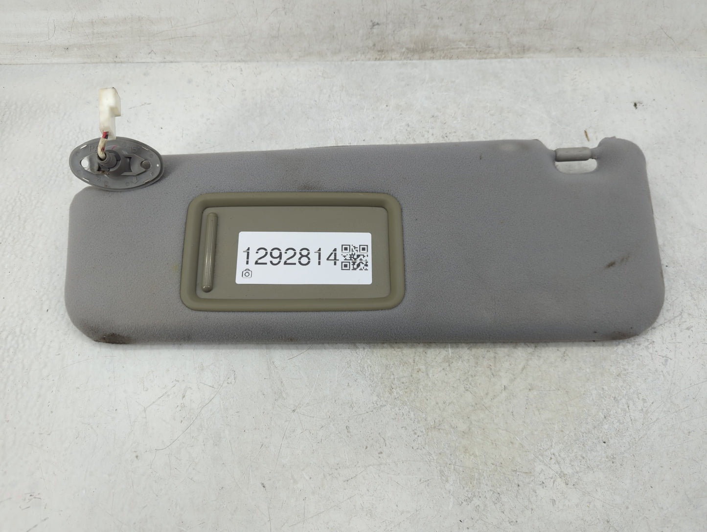 2006-2009 Toyota Prius Sun Visor Shade Replacement Driver Left Mirror Fits Fits 2006 2007 2008 2009 OEM Used Auto Parts - Oe