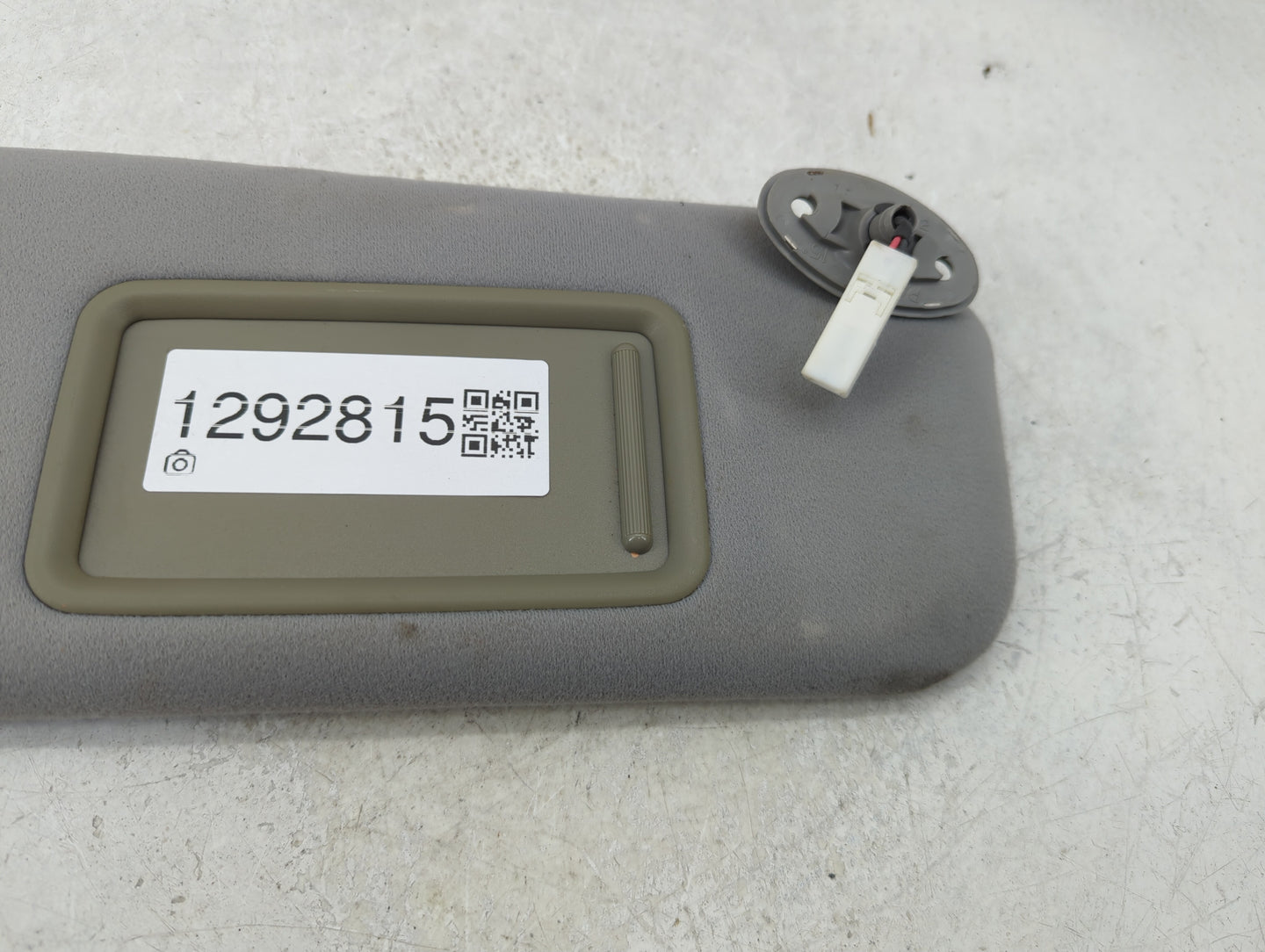 2006-2009 Toyota Prius Sun Visor Shade Replacement Passenger Right Mirror Fits Fits 2006 2007 2008 2009 OEM Used Auto Parts 