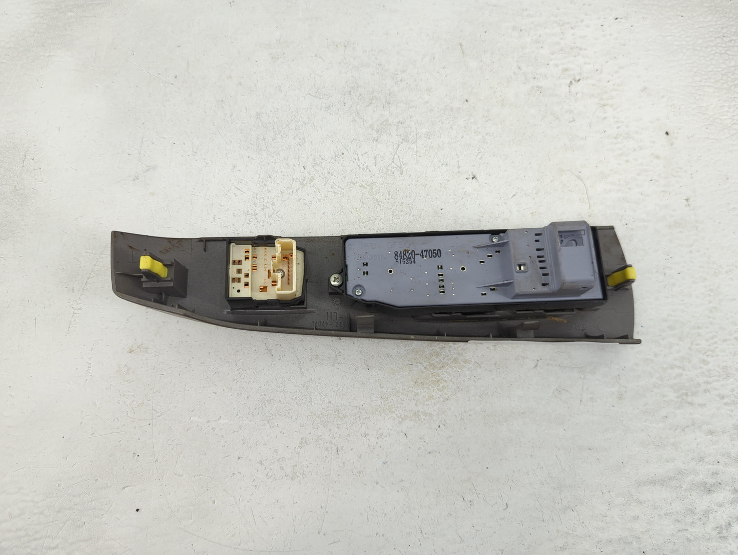 2004-2009 Toyota Prius Master Power Window Switch Replacement Driver Side Left P/N:84820-47050 Fits OEM Used Auto Parts - Oe