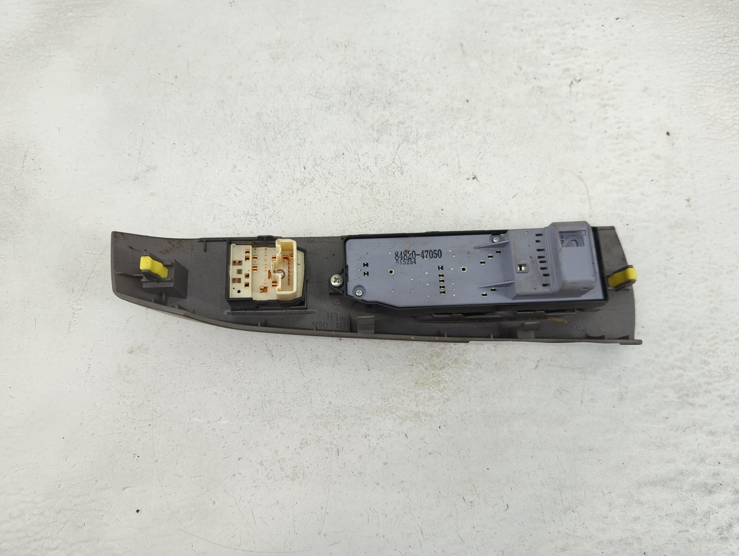 2004-2009 Toyota Prius Master Power Window Switch Replacement Driver Side Left P/N:84820-47050 Fits OEM Used Auto Parts - Oe