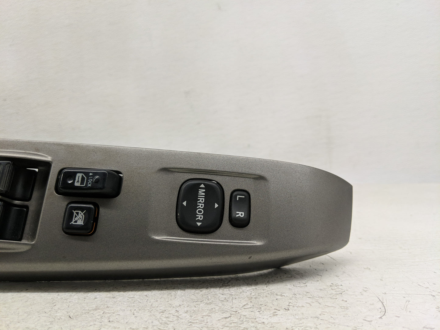 2004-2009 Toyota Prius Master Power Window Switch Replacement Driver Side Left P/N:84820-47050 Fits OEM Used Auto Parts - Oe