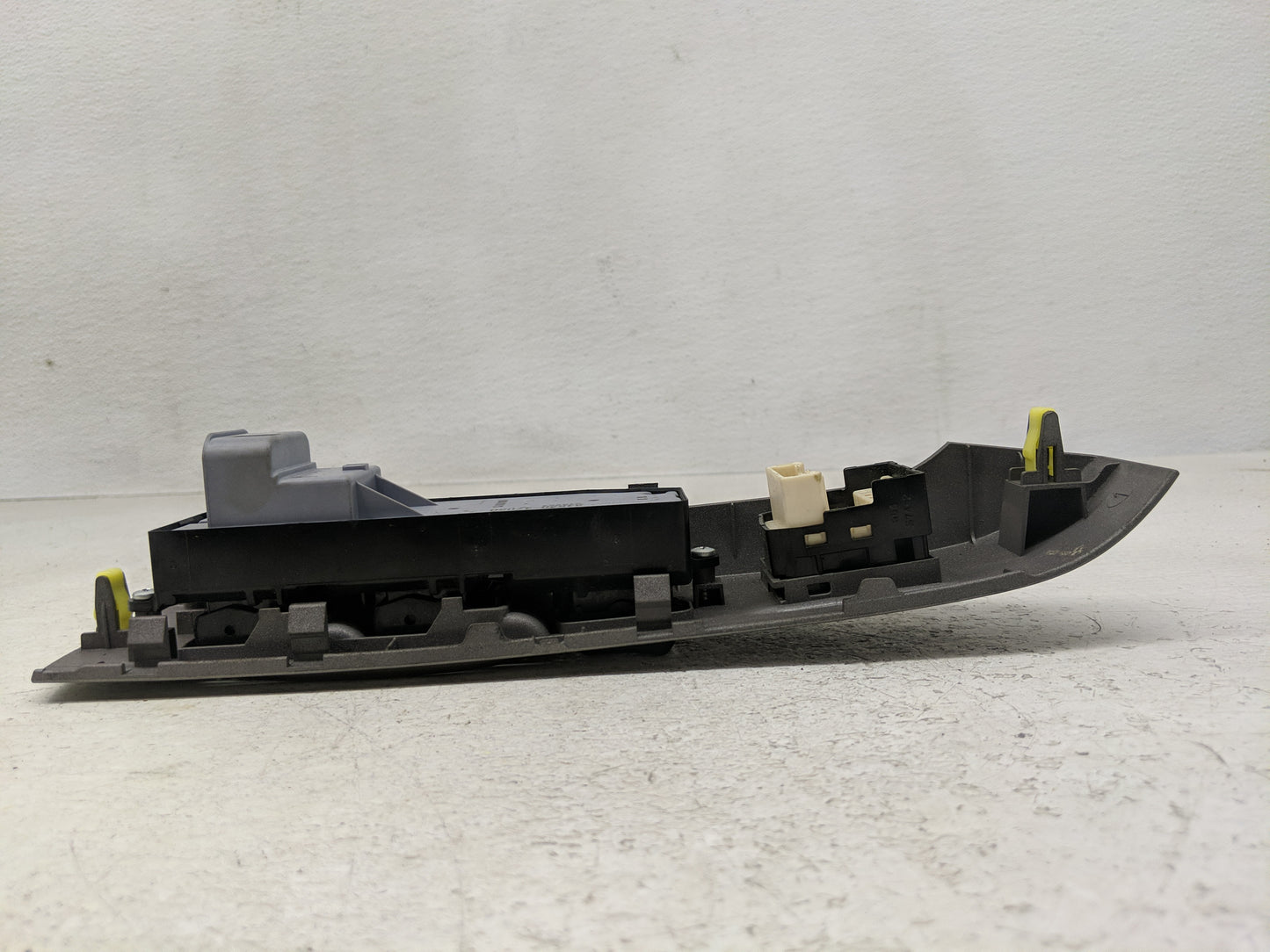2004-2009 Toyota Prius Master Power Window Switch Replacement Driver Side Left P/N:84820-47050 Fits OEM Used Auto Parts - Oe