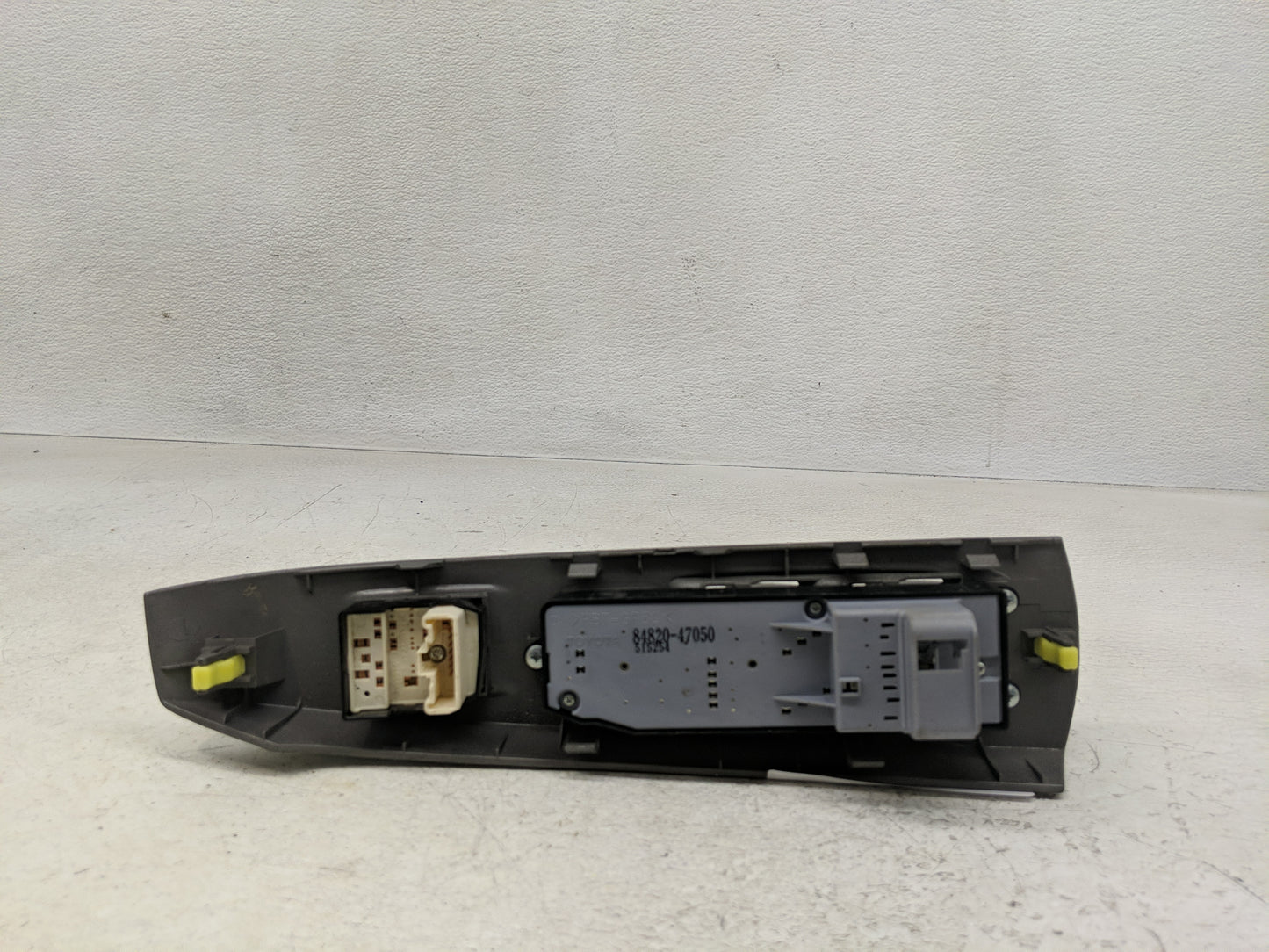 2004-2009 Toyota Prius Master Power Window Switch Replacement Driver Side Left P/N:84820-47050 Fits OEM Used Auto Parts - Oe