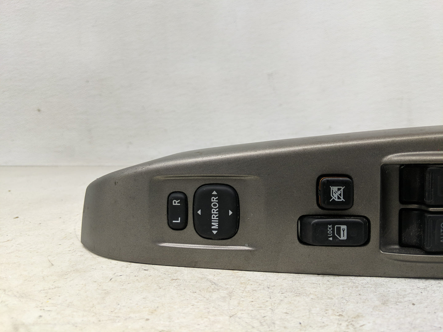 2004-2009 Toyota Prius Master Power Window Switch Replacement Driver Side Left P/N:84820-47050 Fits OEM Used Auto Parts - Oe