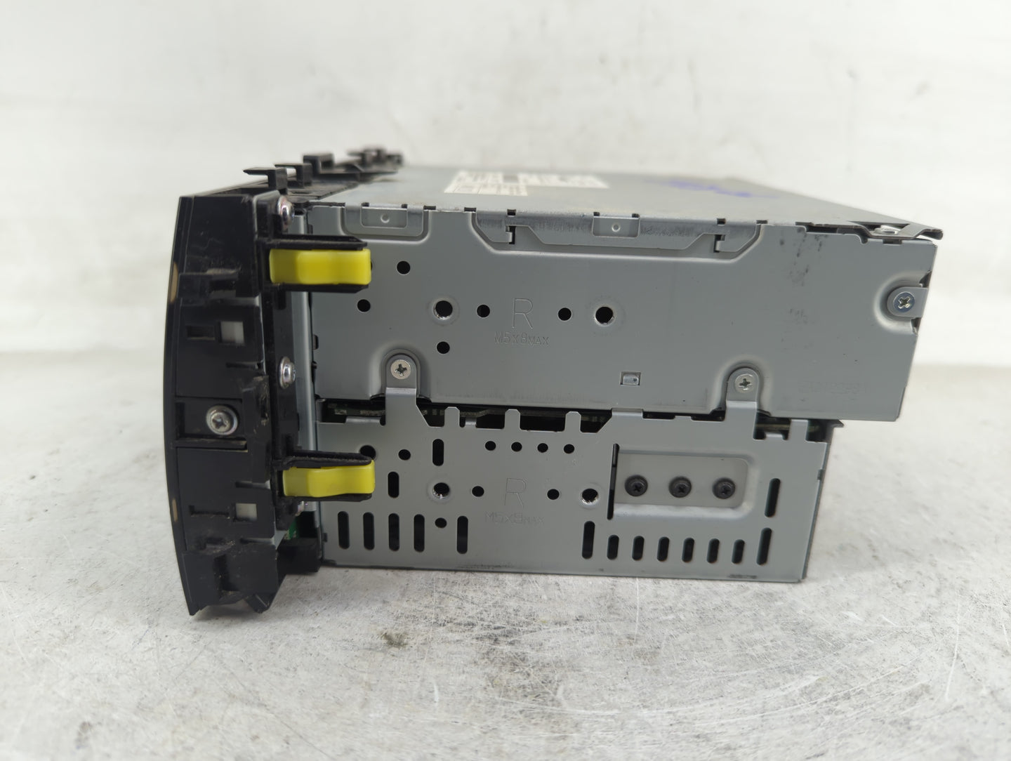 2006-2009 Toyota Prius Radio AM FM Cd Player Receiver Replacement P/N:8612047210 Fits Fits 2006 2007 2008 2009 OEM Used Auto