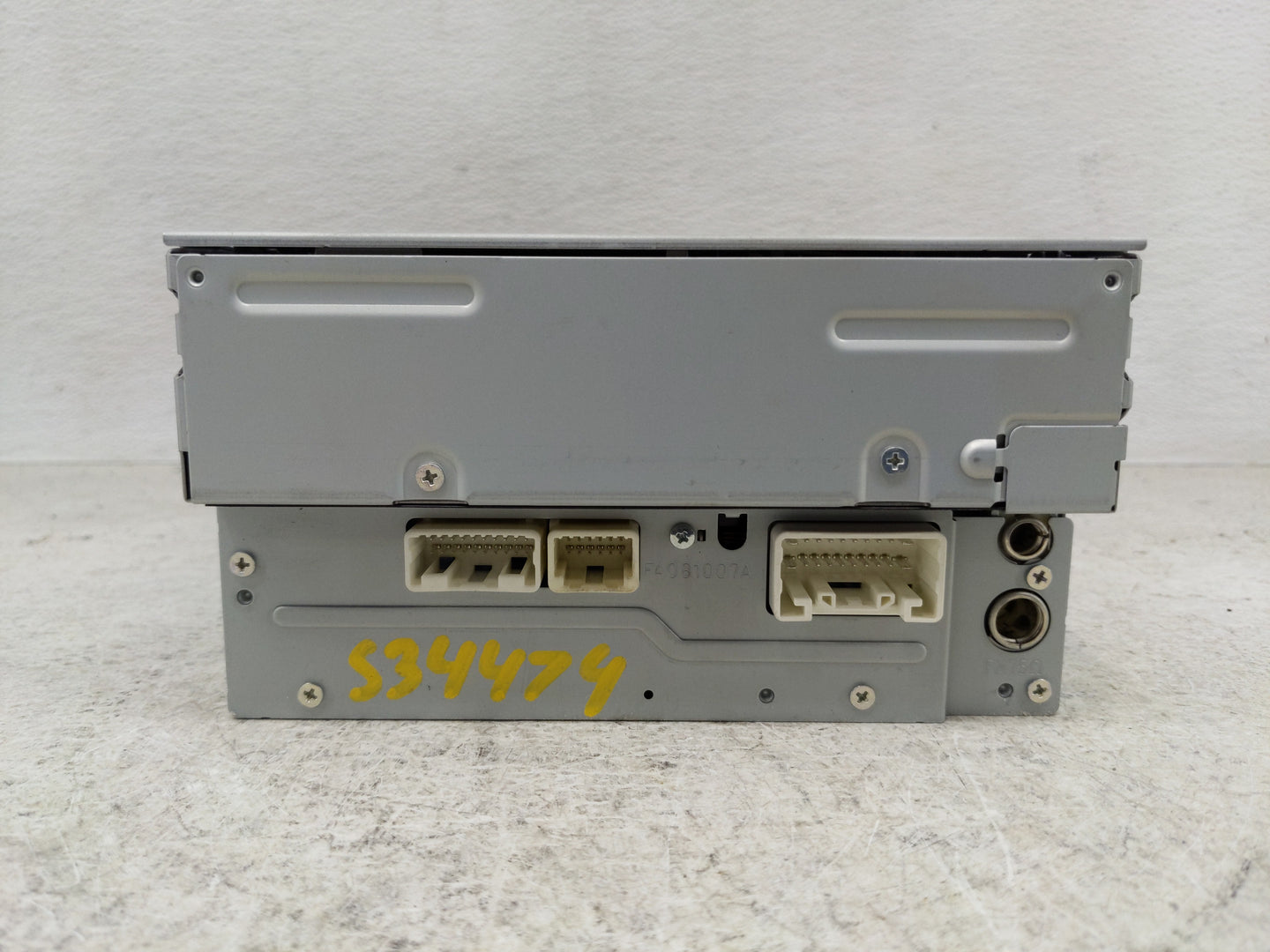 2006-2009 Toyota Prius Radio AM FM Cd Player Receiver Replacement P/N:86120-47210 Fits Fits 2006 2007 2008 2009 OEM Used Aut