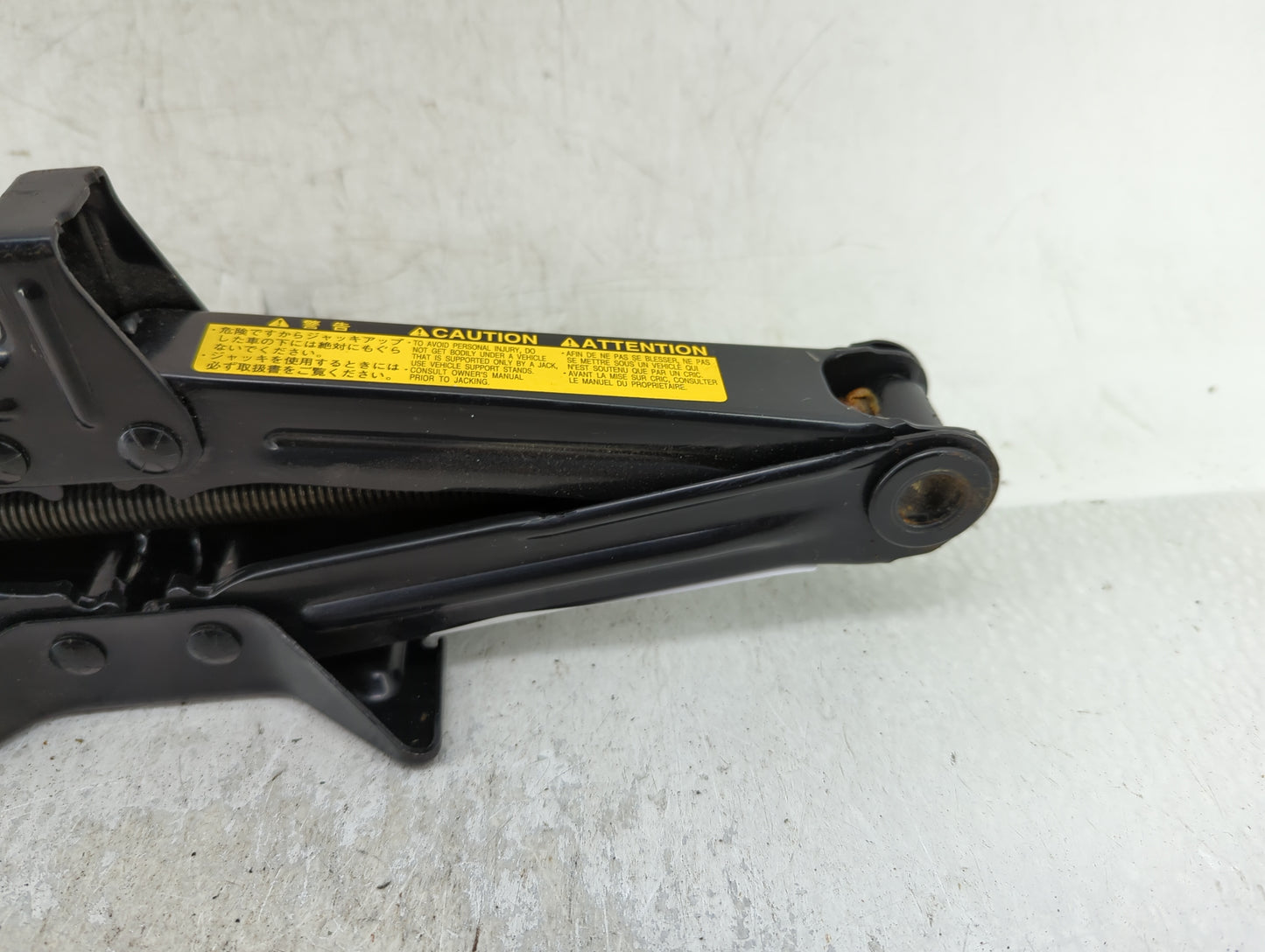 2009 Toyota Prius Spare Scissor Car Jack - Oemusedautoparts1.com