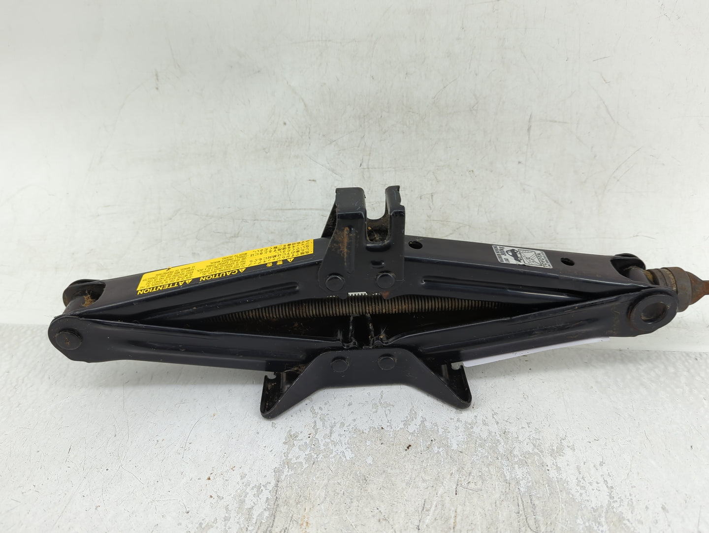 2009 Toyota Prius Spare Scissor Car Jack - Oemusedautoparts1.com