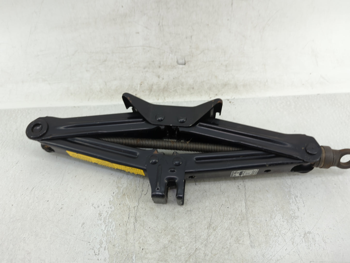 2009 Toyota Prius Spare Scissor Car Jack - Oemusedautoparts1.com