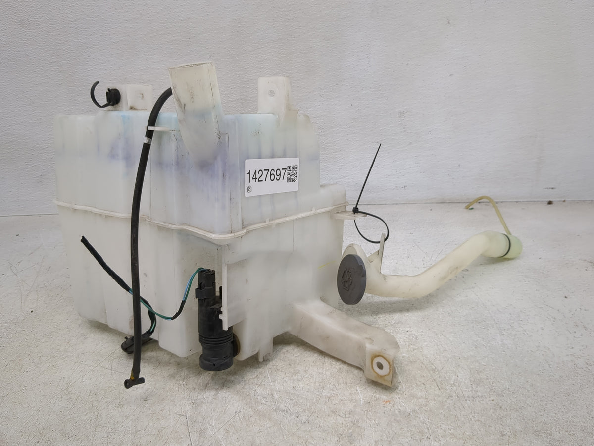 2004-2009 Toyota Prius Windshield Washer Fluid Reservoir Bottle Oem 1427697 - Oemusedautoparts1.com