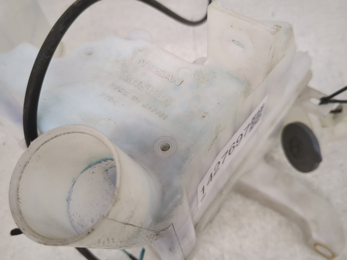 2004-2009 Toyota Prius Windshield Washer Fluid Reservoir Bottle Oem 1427697 - Oemusedautoparts1.com