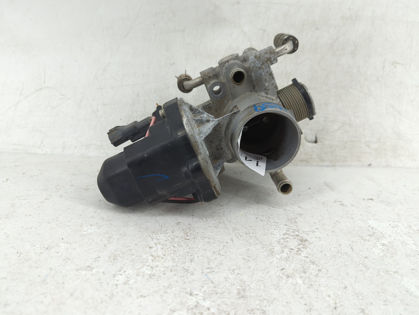 2001-2009 Toyota Prius Throttle Body Fits Fits 2001 2002 2003 2004 2005 2006 2007 2008 2009 OEM Used Auto Parts - Oemusedaut