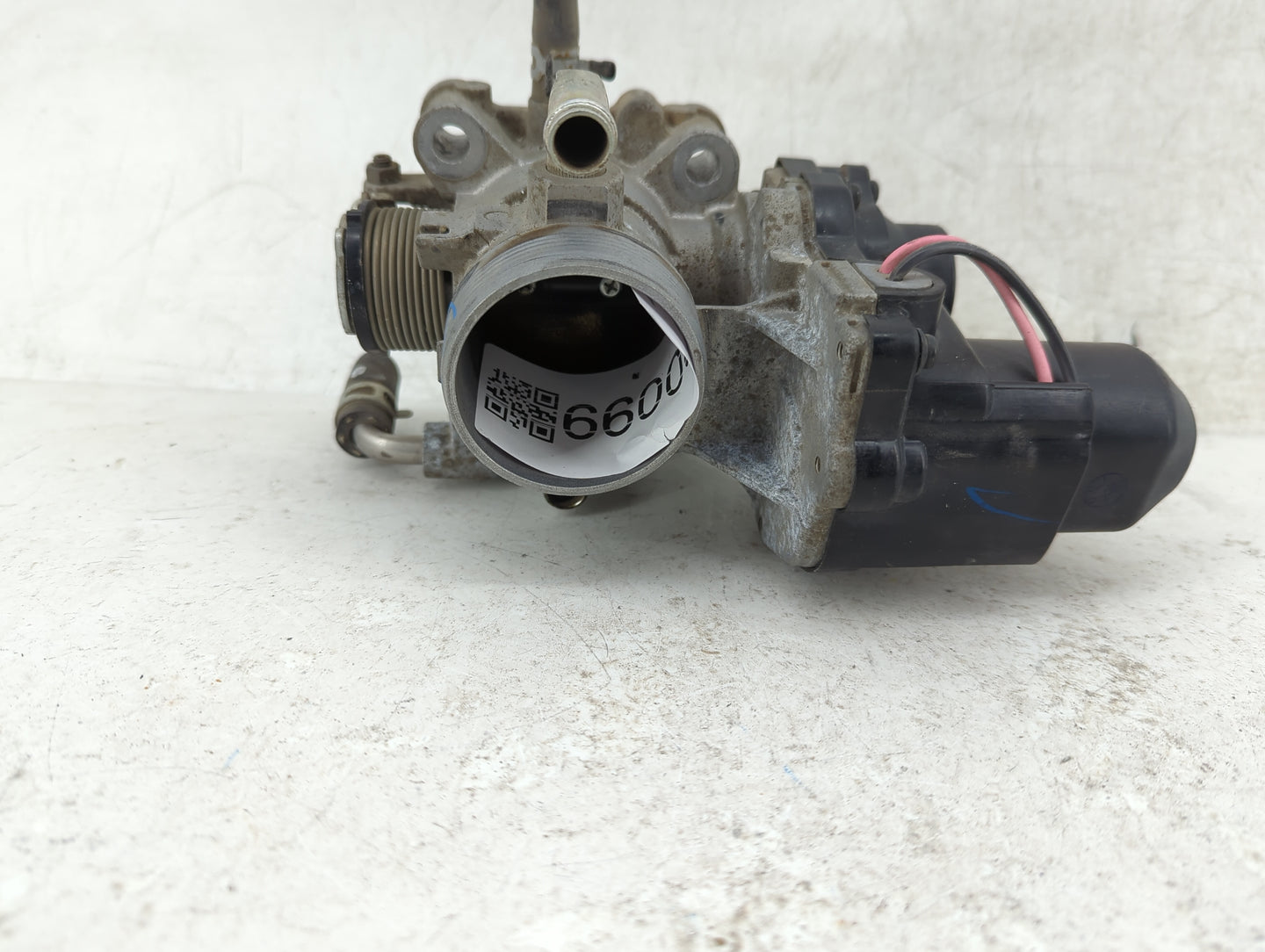 2001-2009 Toyota Prius Throttle Body Fits Fits 2001 2002 2003 2004 2005 2006 2007 2008 2009 OEM Used Auto Parts - Oemusedaut