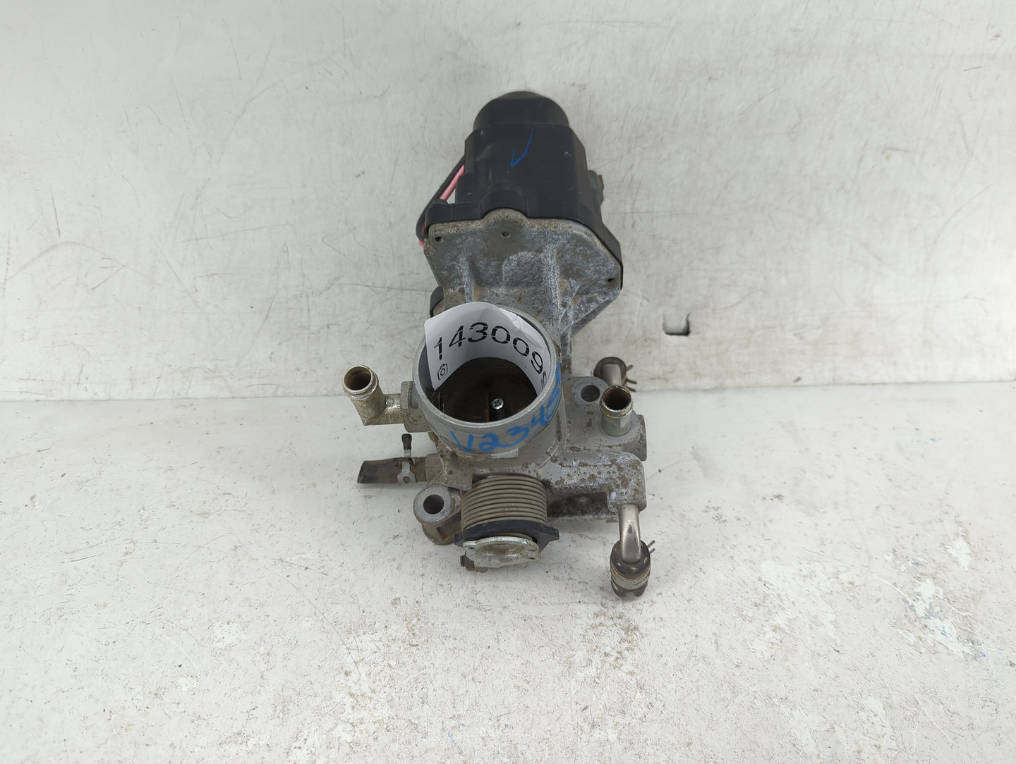 2001-2009 Toyota Prius Throttle Body Fits Fits 2001 2002 2003 2004 2005 2006 2007 2008 2009 OEM Used Auto Parts - Oemusedaut