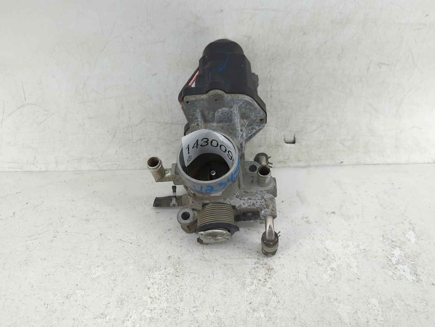 2001-2009 Toyota Prius Throttle Body Fits Fits 2001 2002 2003 2004 2005 2006 2007 2008 2009 OEM Used Auto Parts - Oemusedaut