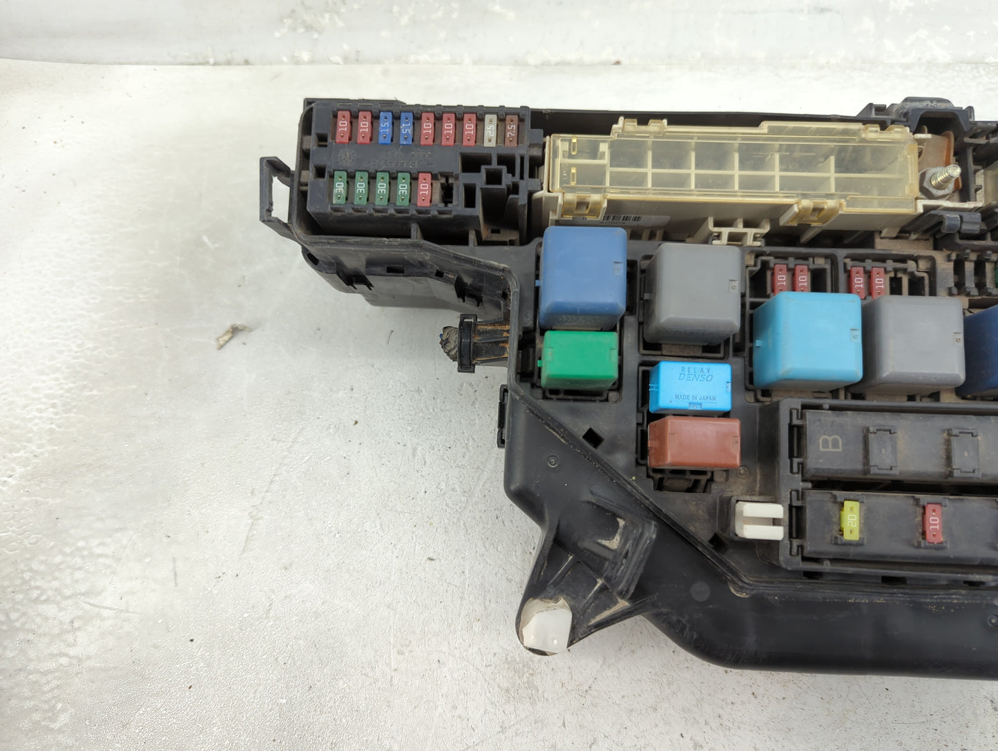 2004-2009 Toyota Prius Fusebox Fuse Box Panel Relay Module Fits Fits 2004 2005 2006 2007 2008 2009 OEM Used Auto Parts - Oem