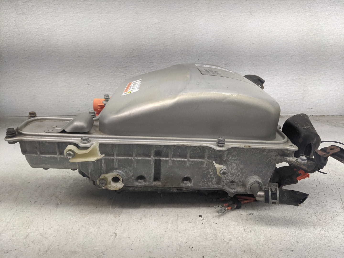 2007-2009 Toyota Prius Hybrid DC Synergy Drive Power Inverter P/N:ML25Y154 G9200-47100 Fits Fits 2007 2008 2009 OEM Used Aut