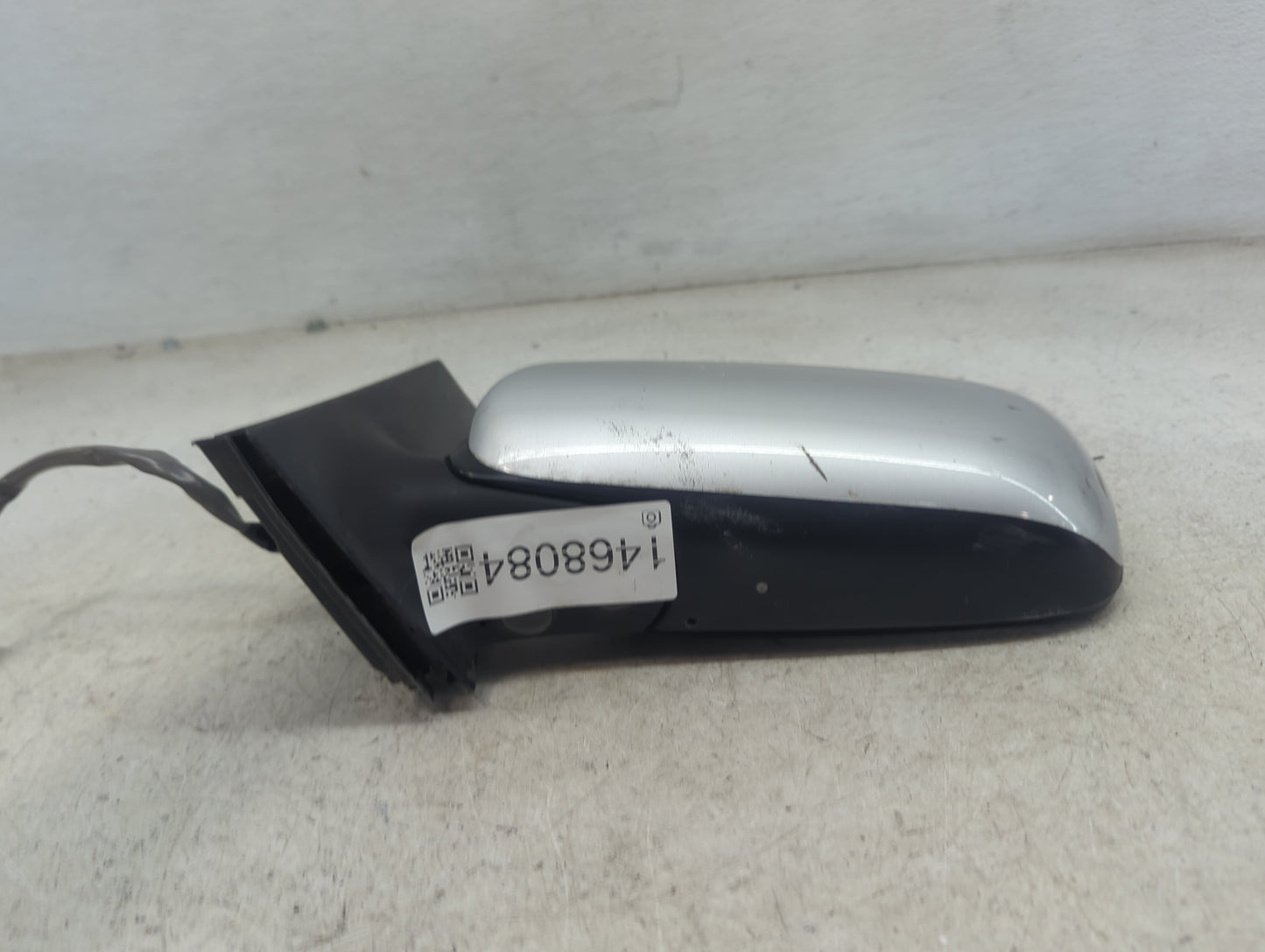 2008-2009 Toyota Prius Driver Side View Mirror - Left Door Mirror OEM Used - Oemusedautoparts1.com