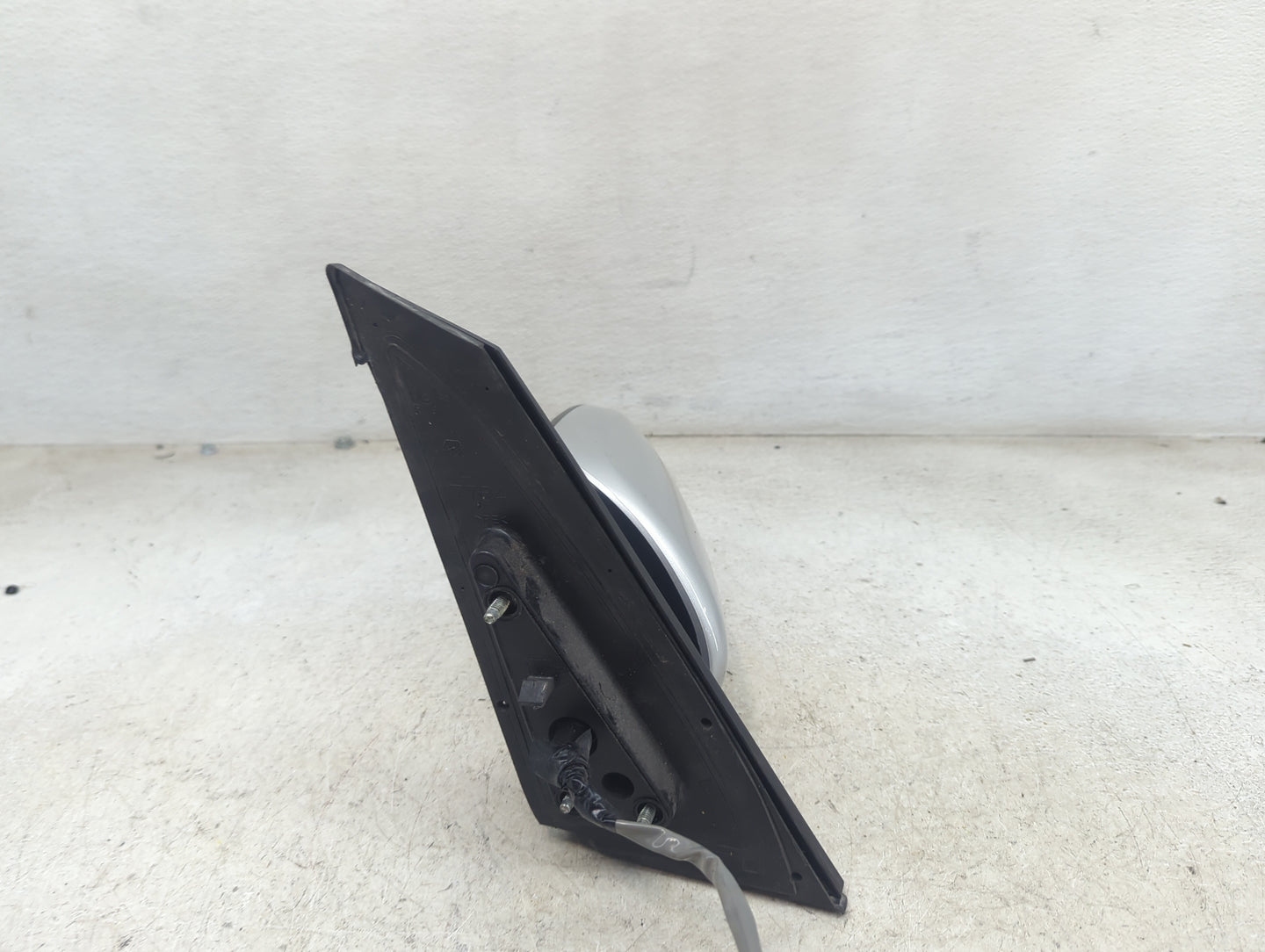 2008-2009 Toyota Prius Driver Side View Mirror - Left Door Mirror OEM Used - Oemusedautoparts1.com