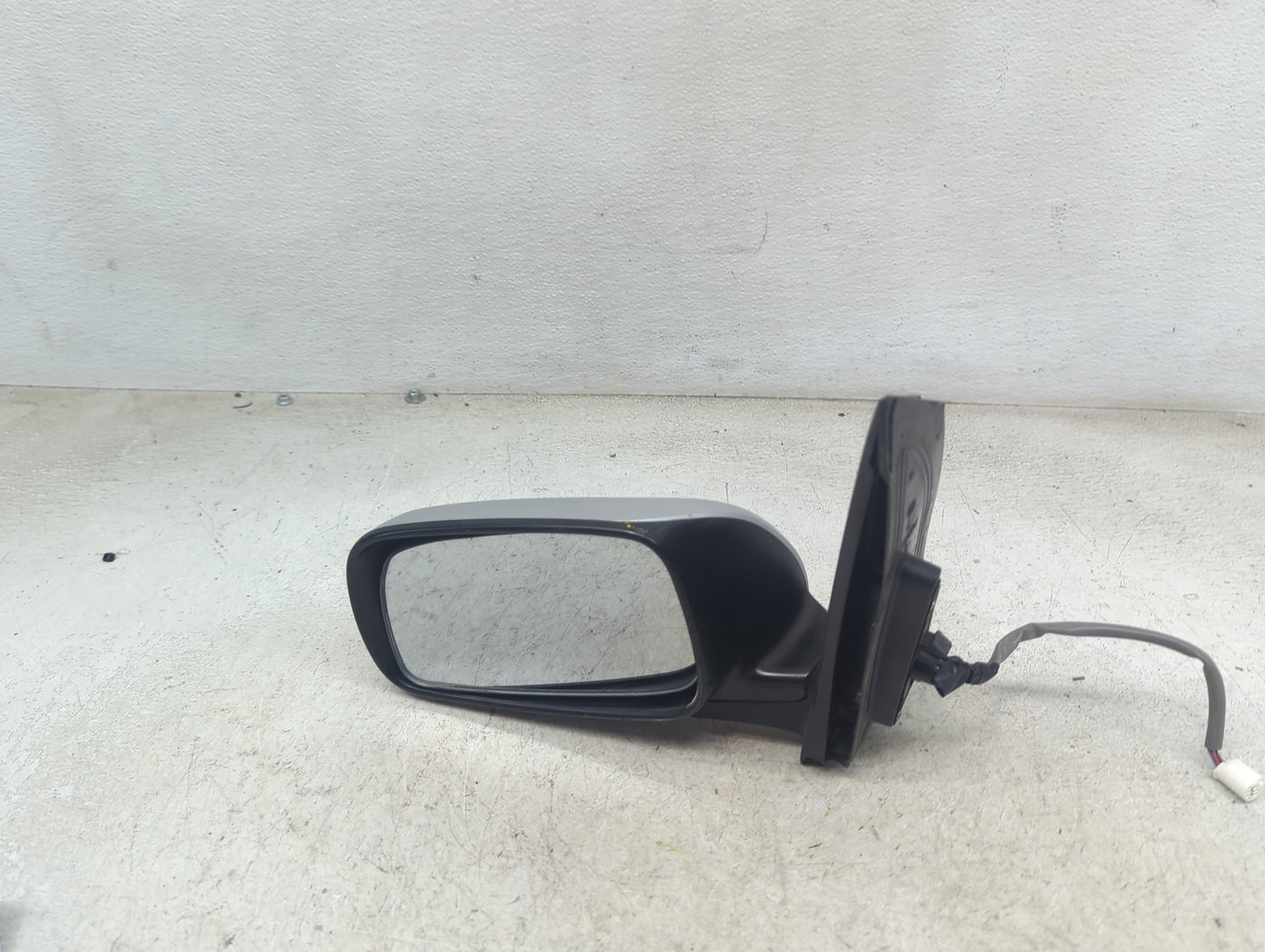 2008-2009 Toyota Prius Driver Side View Mirror - Left Door Mirror OEM Used - Oemusedautoparts1.com