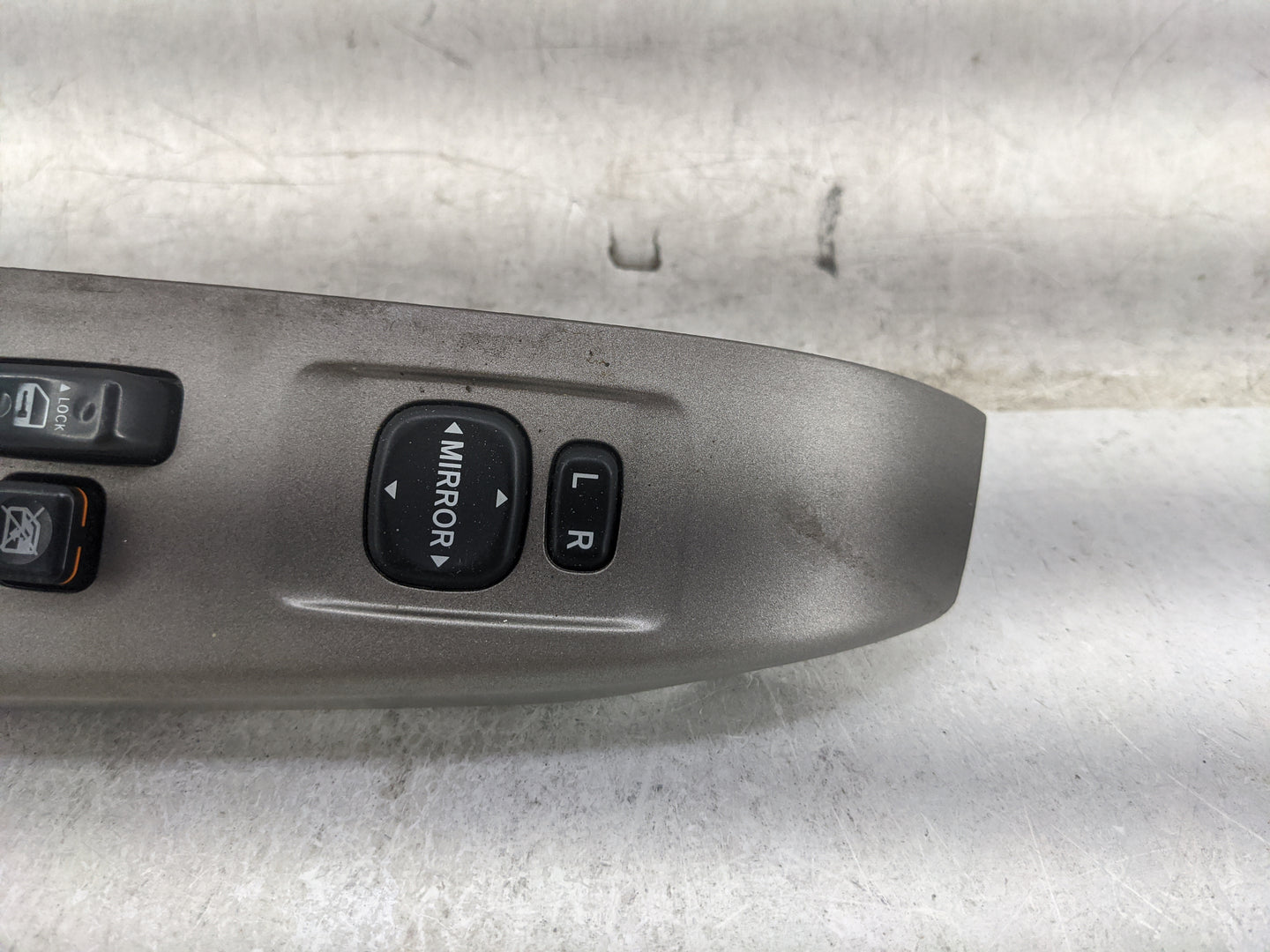 2004-2009 Toyota Prius Master Power Window Switch Replacement Driver Side Left P/N:84820-47050 Fits OEM Used Auto Parts - Oe