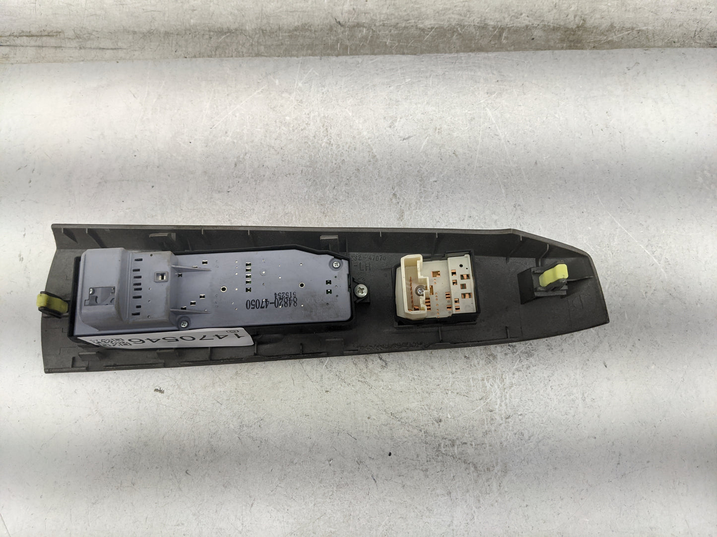 2004-2009 Toyota Prius Master Power Window Switch Replacement Driver Side Left P/N:84820-47050 Fits OEM Used Auto Parts - Oe