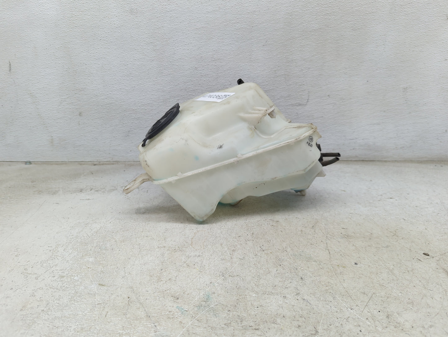2004-2009 Toyota Prius Windshield Washer Fluid Reservoir Bottle Oem 1474036 - Oemusedautoparts1.com